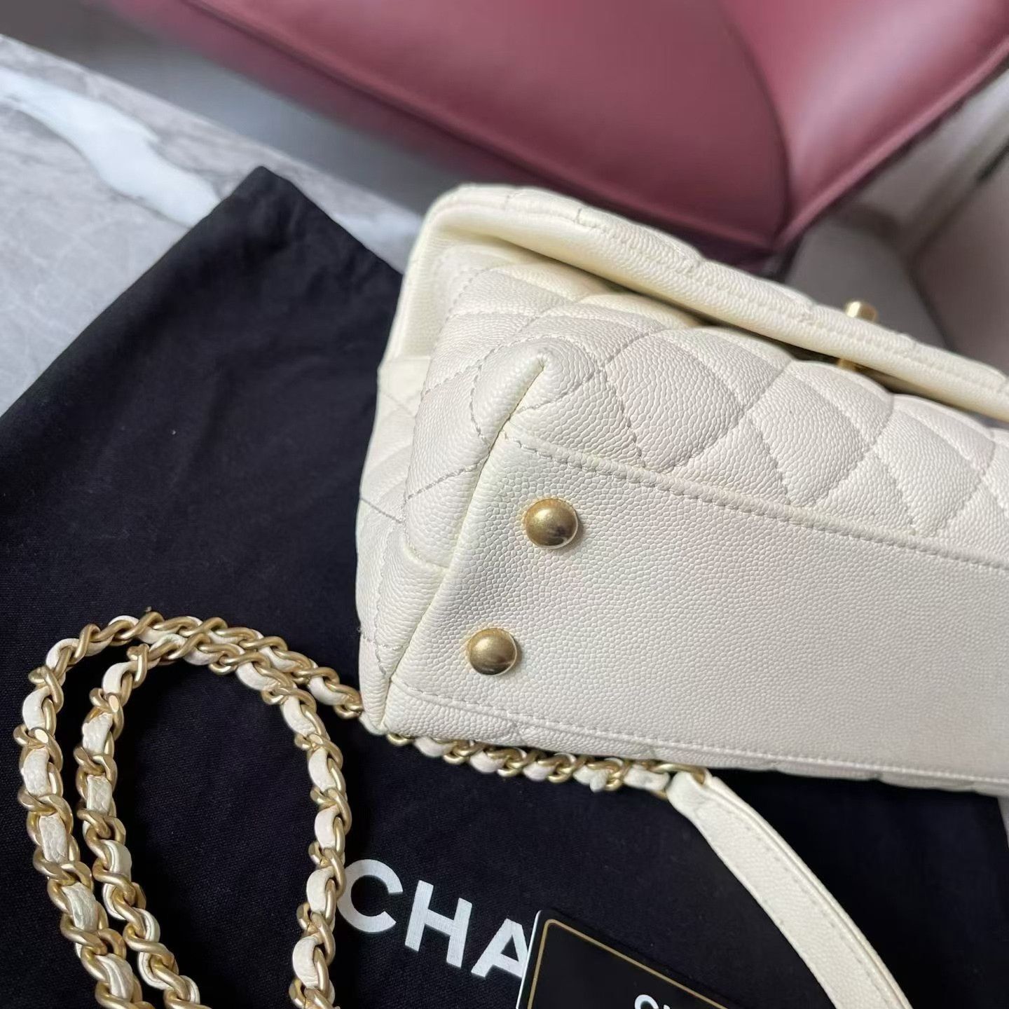 Chanel Pre-loved Bag Very good condition Size ONE SIZE - 7 Thumbnail