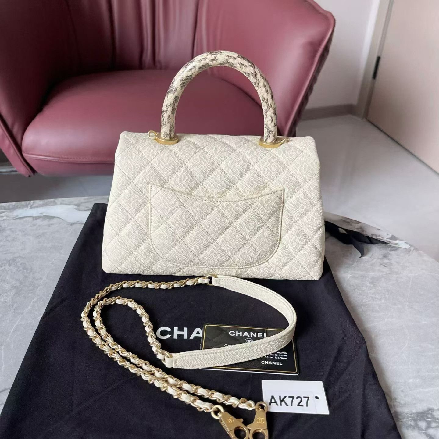 Chanel Pre-loved Bag Very good condition Size ONE SIZE - 5 Thumbnail