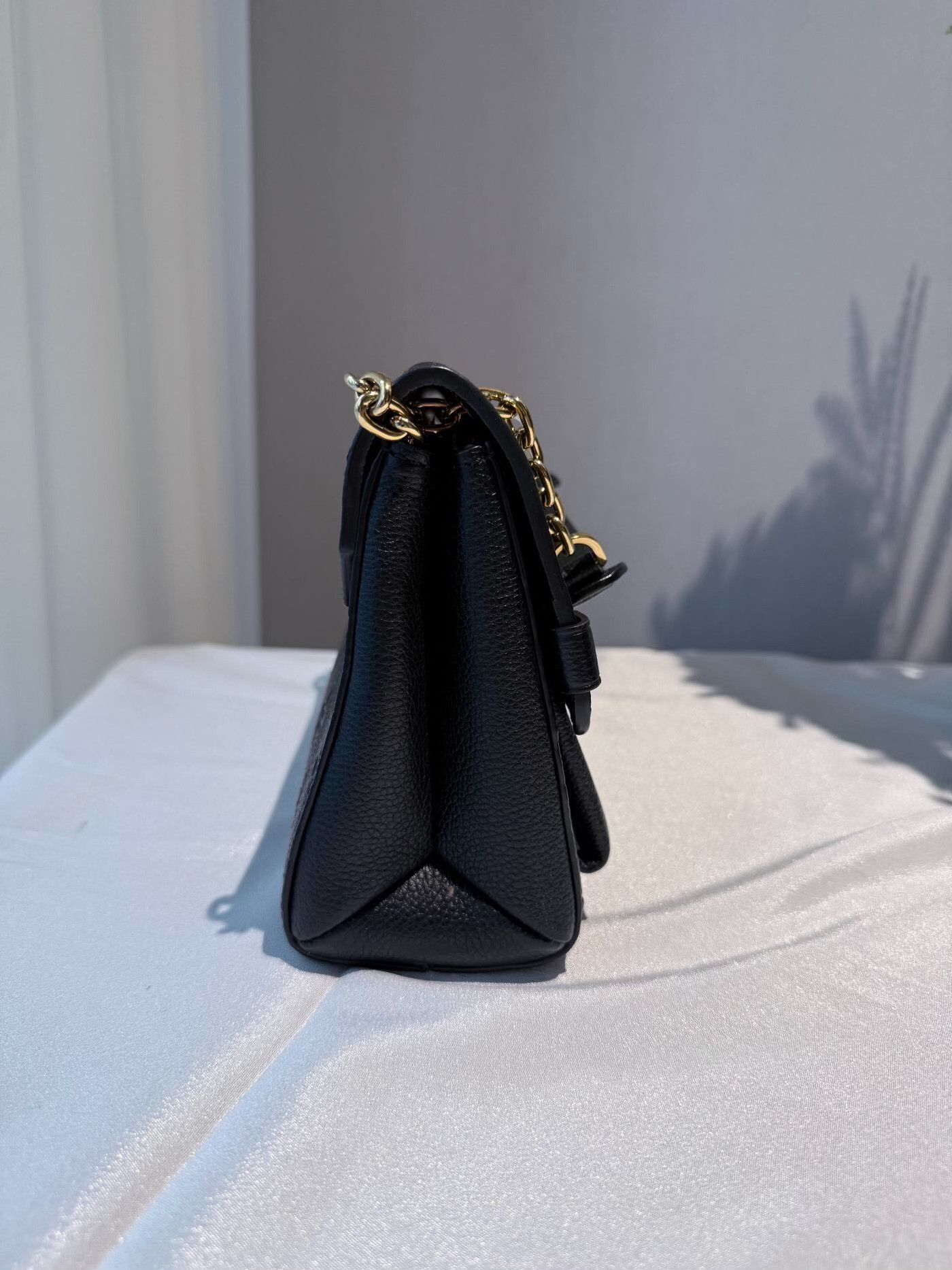 Louis Vuitton Pre-loved Bag Very good condition Size ONE SIZE - 7 Thumbnail