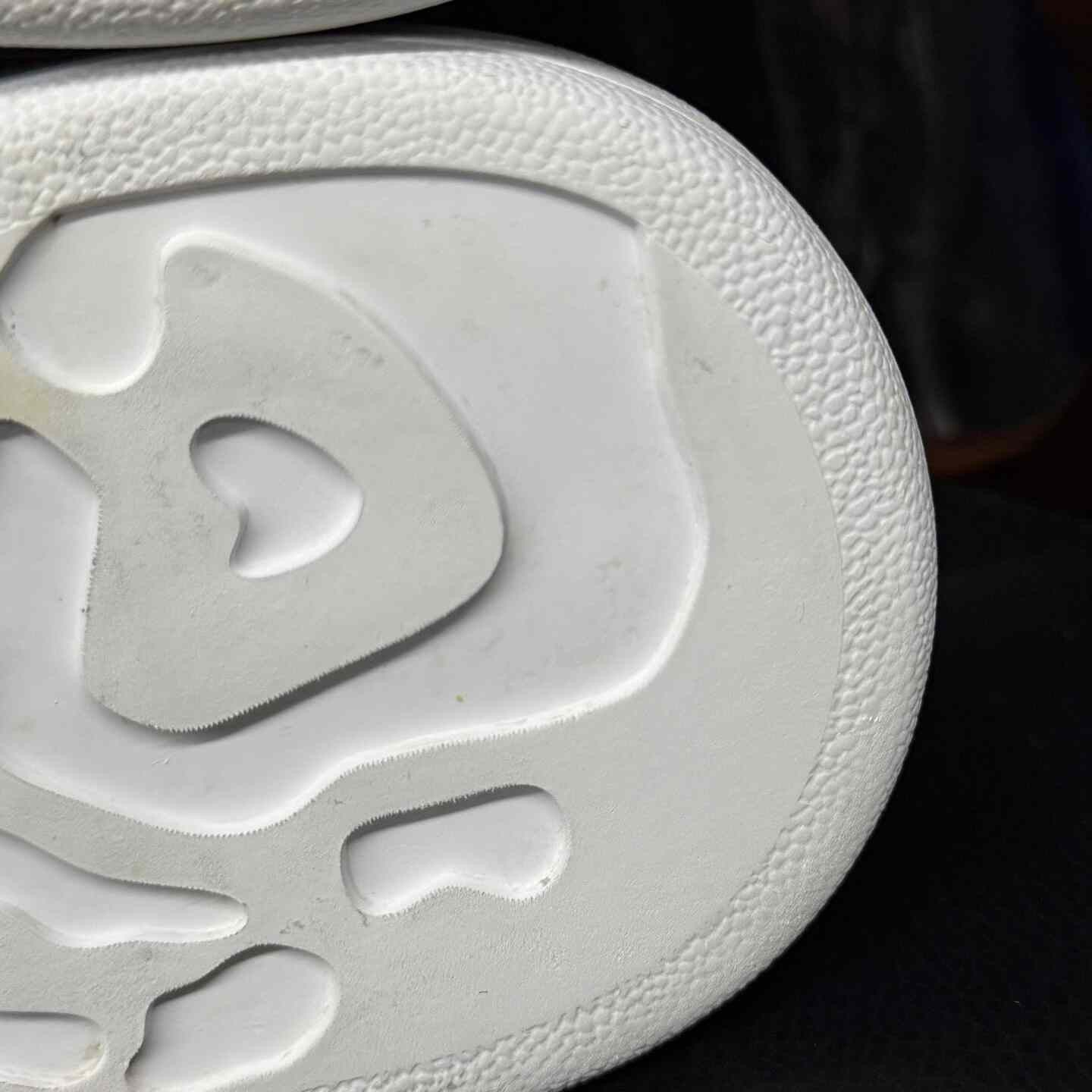 Alexander McQueen Alexander McQueen White Lowtop Sneakers 44 Men Size US 10.5 / EU 43-44 - 8 Thumbnail
