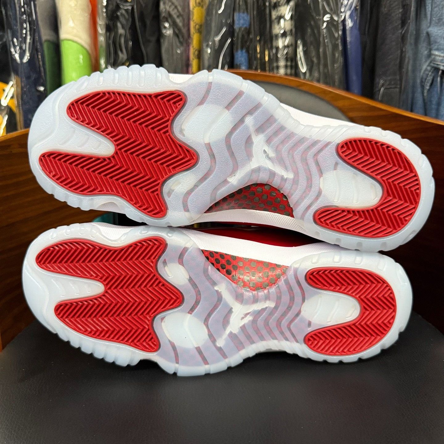 Nike Nike AJ11 Red Lowtop Sneakers 42.5 Men Size US 9.5 / EU 42-43 - 8 Thumbnail