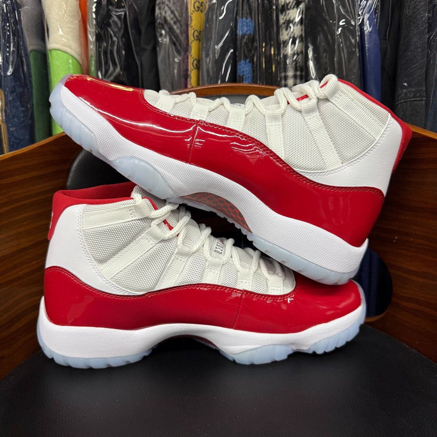 Nike Nike AJ11 Red Lowtop Sneakers 42.5 Men Size US 9.5 / EU 42-43 - 7 Thumbnail