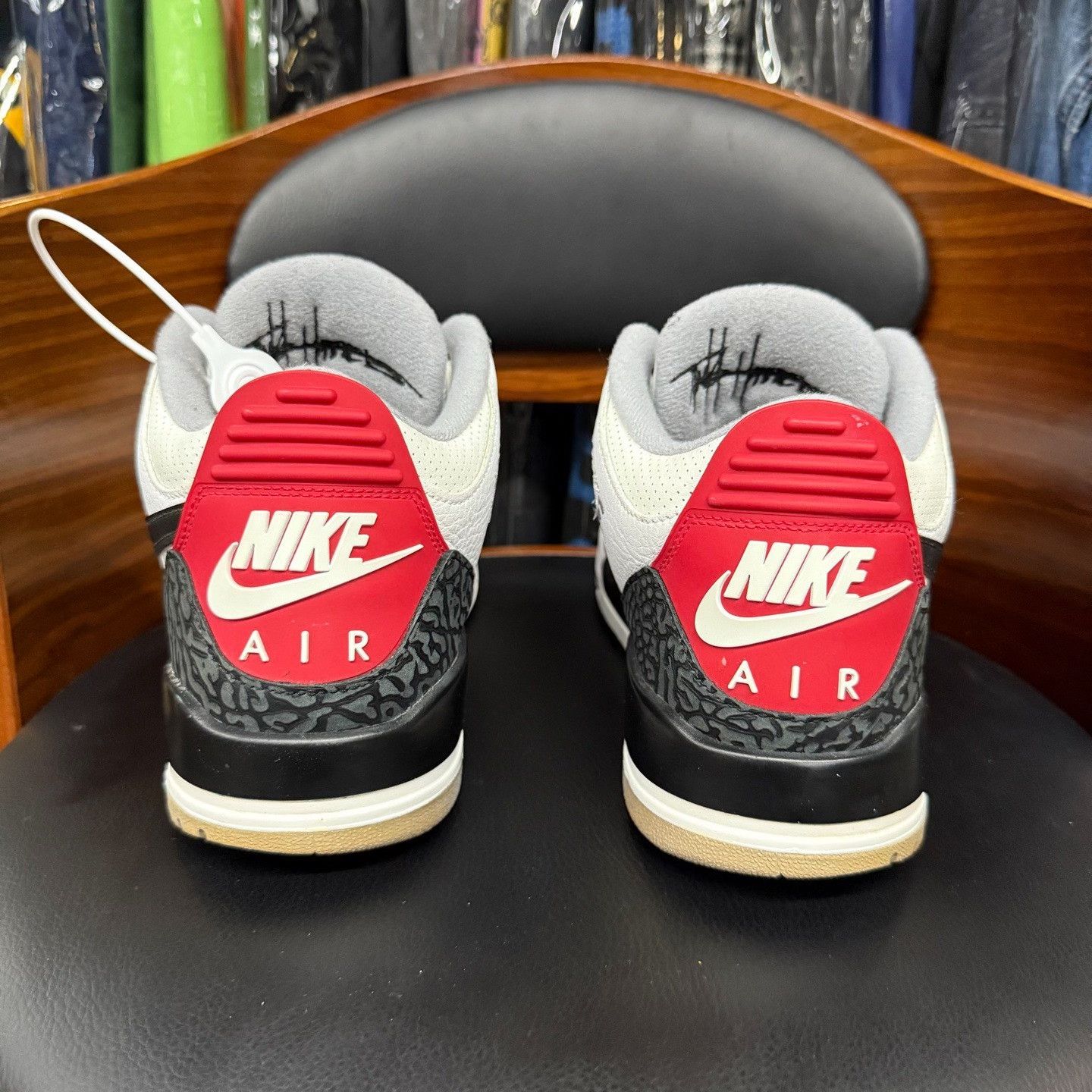 Nike Nike AJ3 Black Lowtop Sneakers 43 Men Size US 10 / EU 43 - 3 Thumbnail