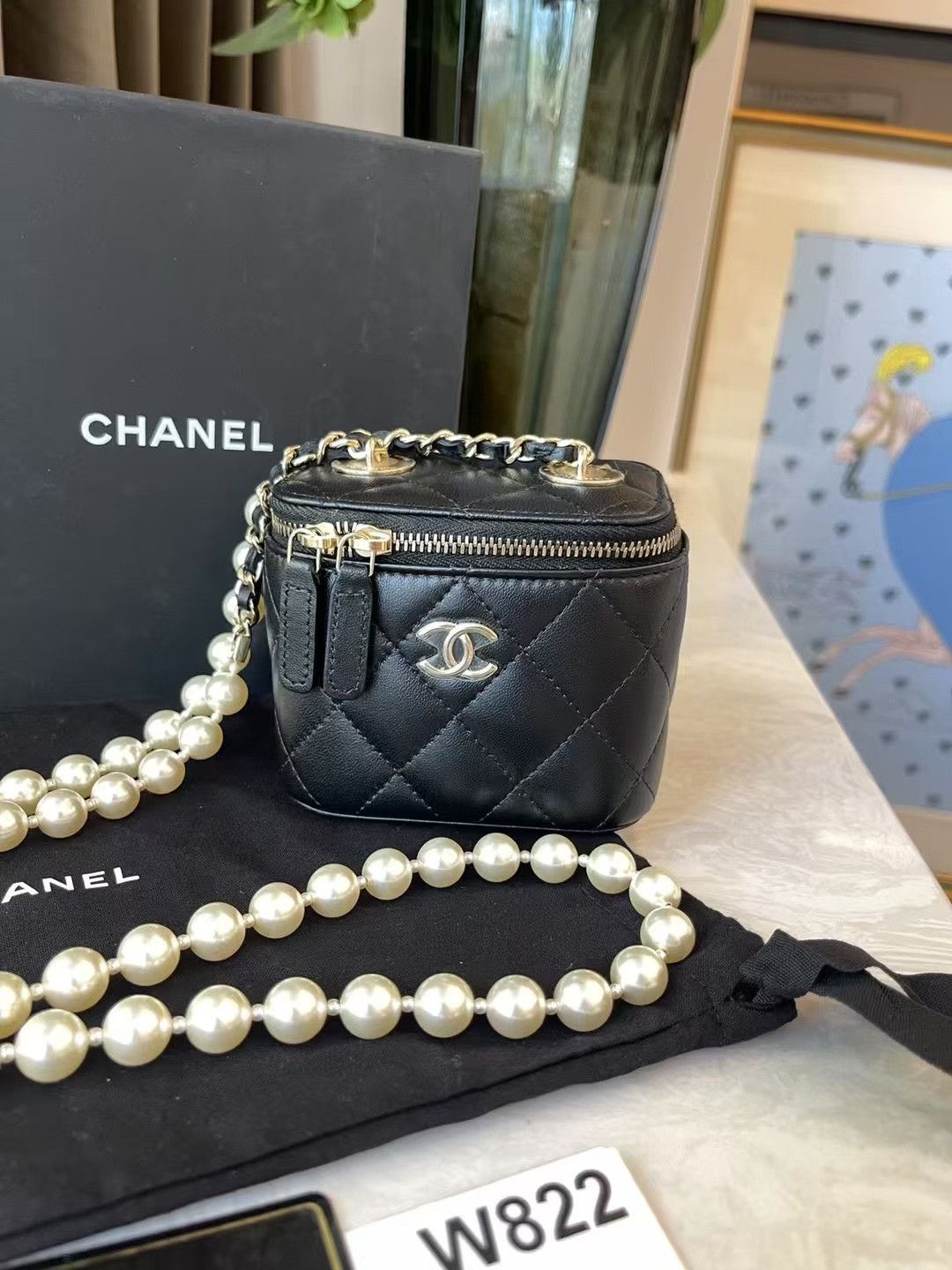Chanel Pre-loved Bag Very good condition Size ONE SIZE - 2 Thumbnail