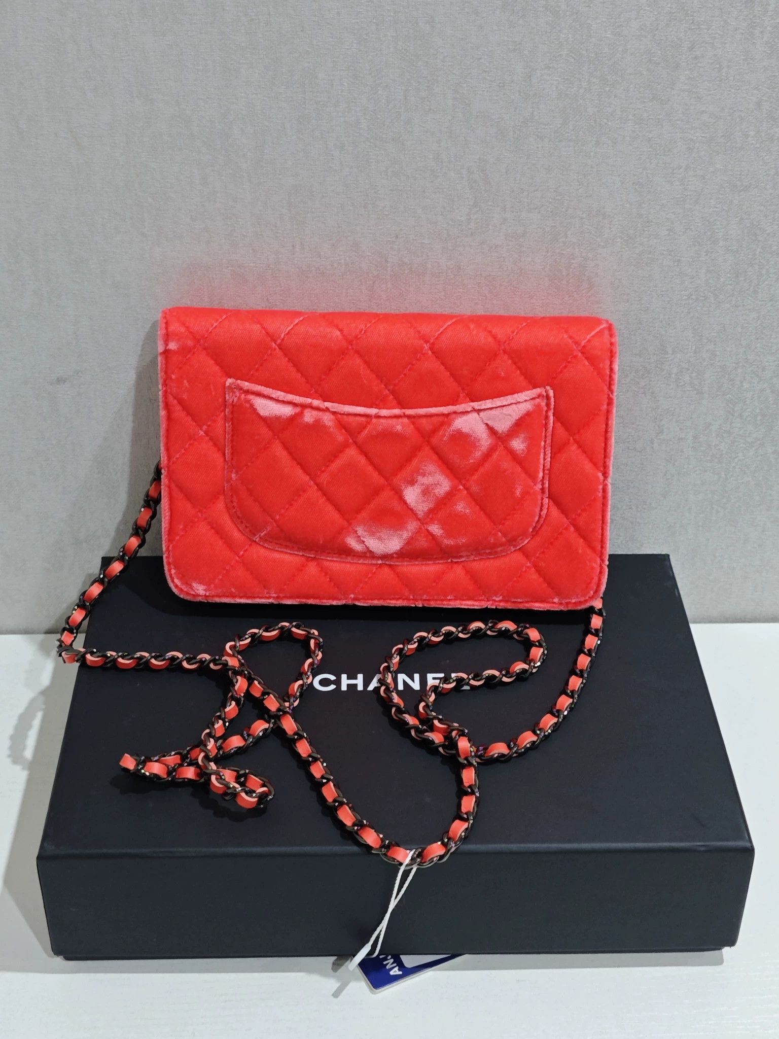Chanel Pre-loved Bag Very good condition Size ONE SIZE - 2 Thumbnail