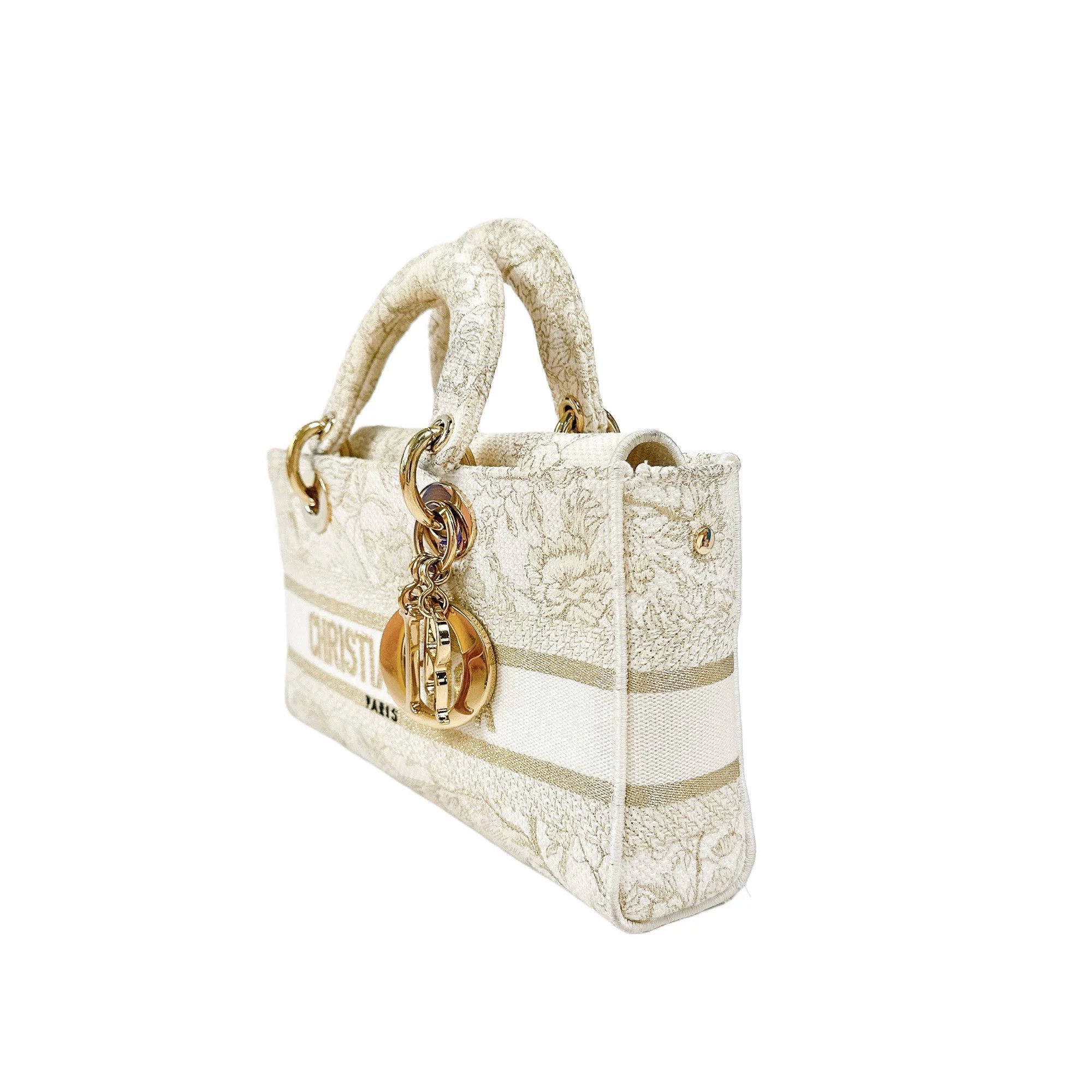 Dior Pre-loved Bag Very good condition Size ONE SIZE - 4 Thumbnail