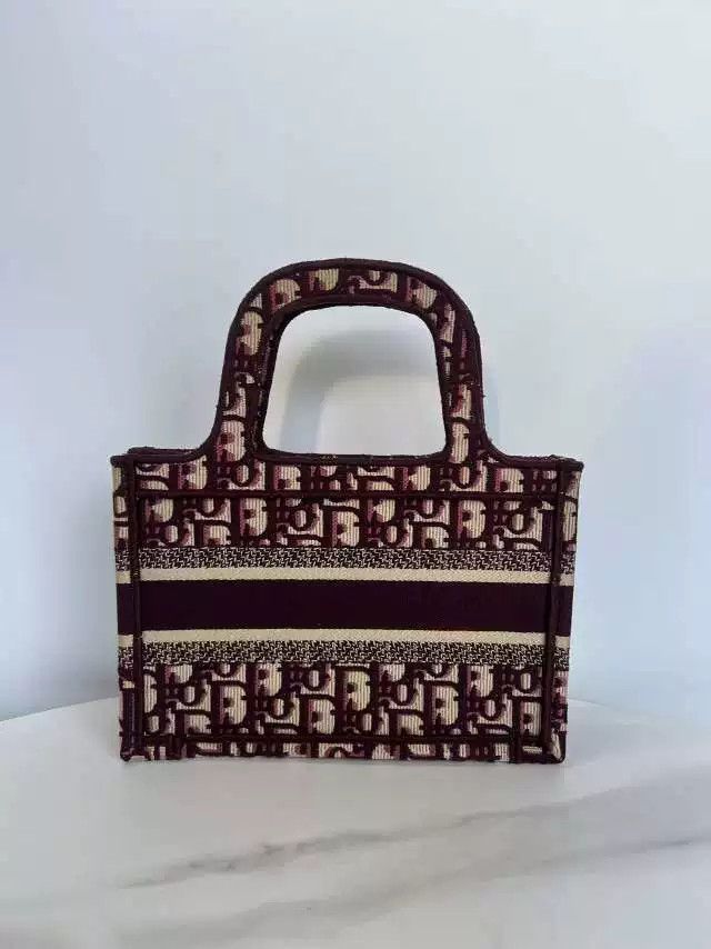 Dior Pre-loved Bag Very good condition Size ONE SIZE - 2 Thumbnail