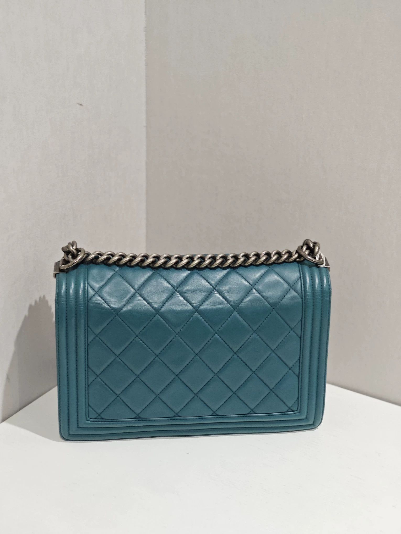 Chanel Pre-loved Bag Very good condition Size ONE SIZE - 2 Thumbnail