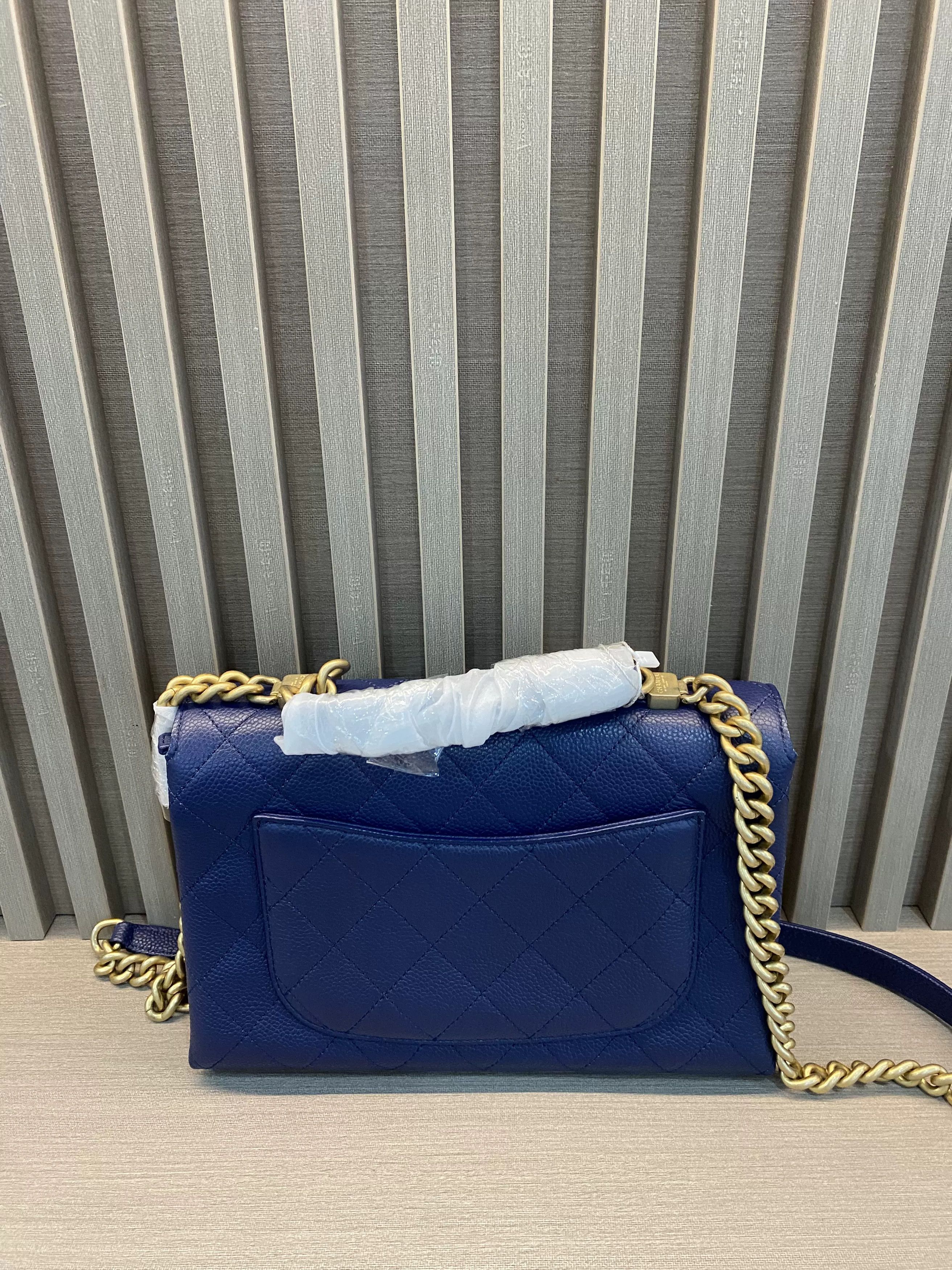 Chanel Pre-loved Bag Very good condition Size ONE SIZE - 2 Thumbnail