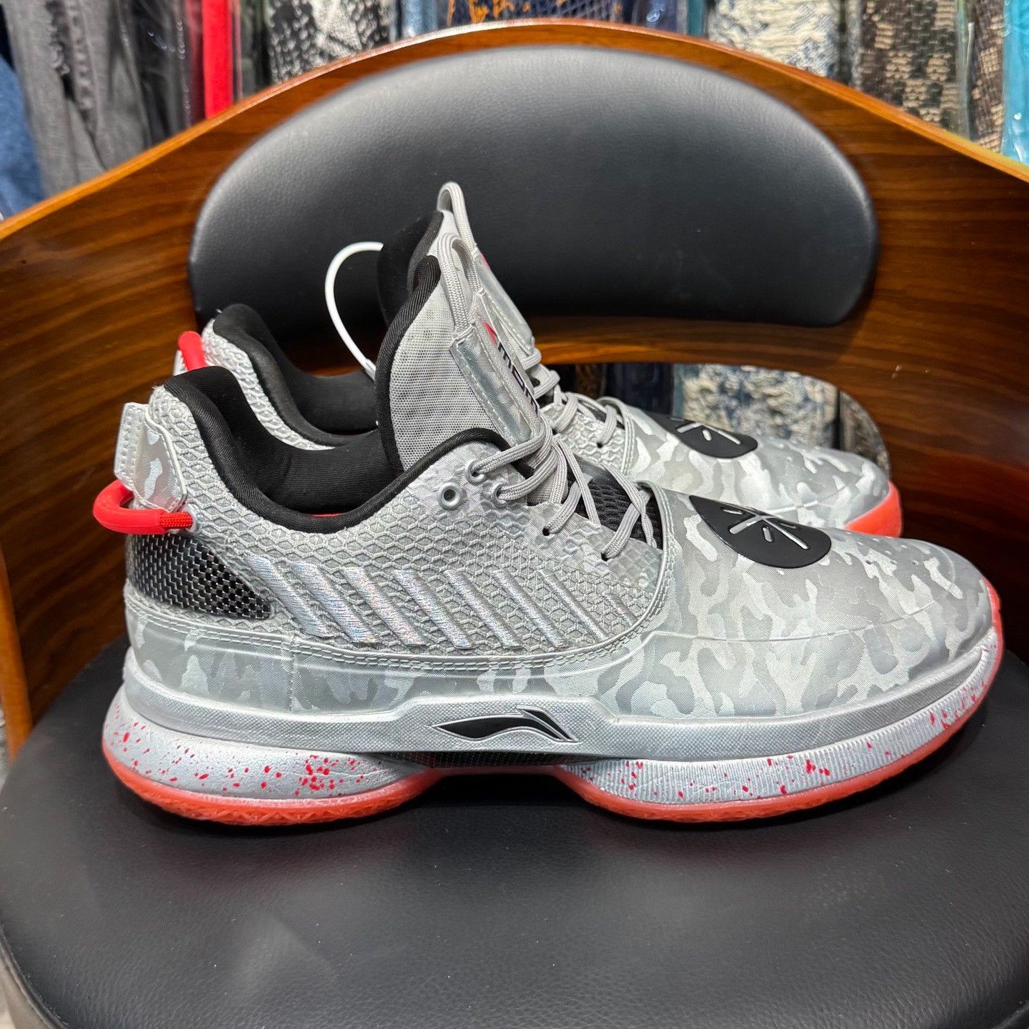 Li-Ning Li-Ning Camo Silver Lowtop Sneakers 44 Men Size US 10.5 / EU 43-44 - 4 Thumbnail