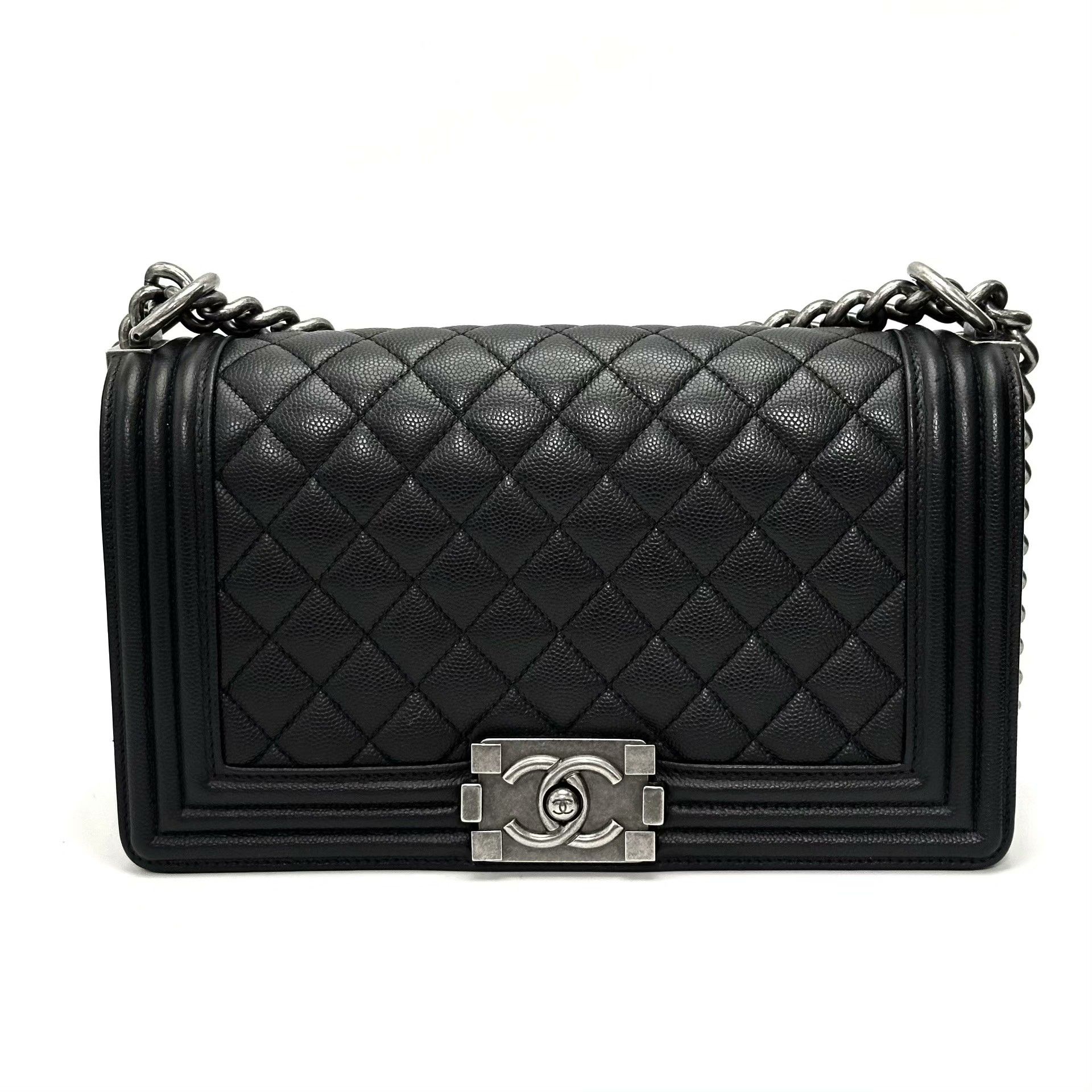 Chanel Pre-loved Bag Very good condition Size ONE SIZE - 2 Thumbnail