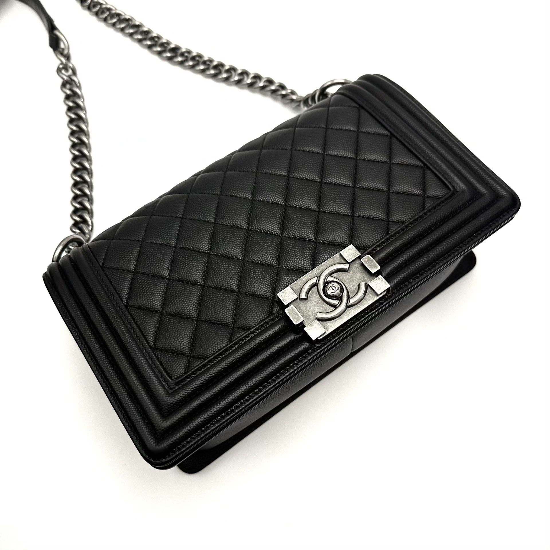 Chanel Pre-loved Bag Very good condition Size ONE SIZE - 4 Thumbnail