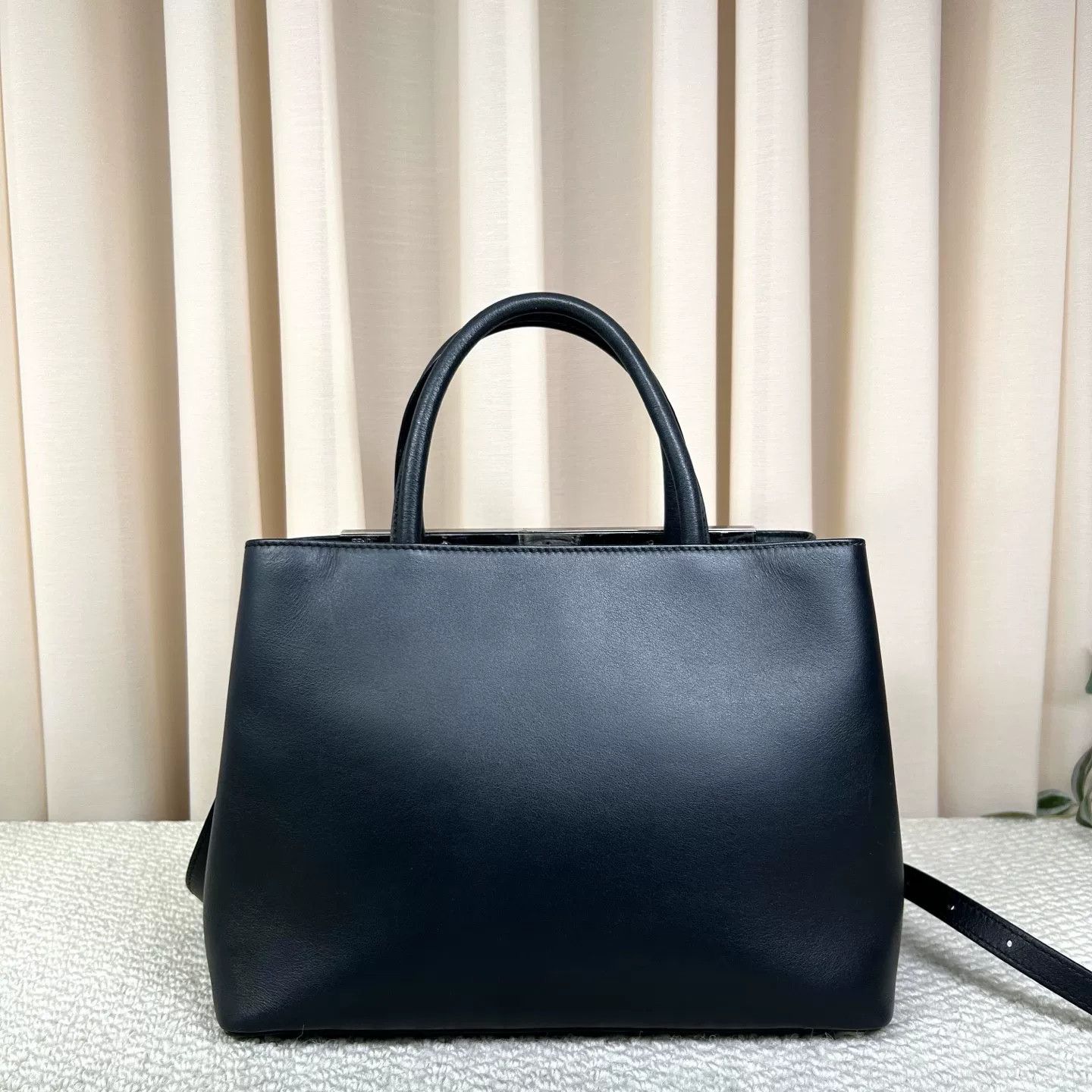 Fendi Pre-loved Bag Very good condition Size ONE SIZE - 2 Thumbnail