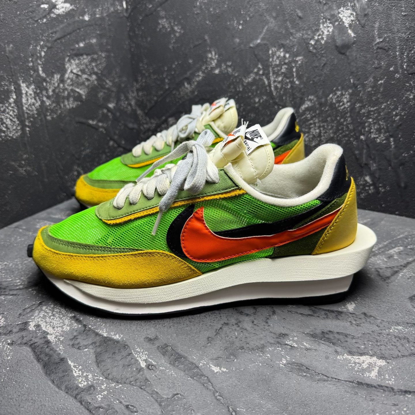 Nike Nike SACAI Yellow Lowtop Sneakers 43 Men Size US 10 / EU 43 - 2 Thumbnail