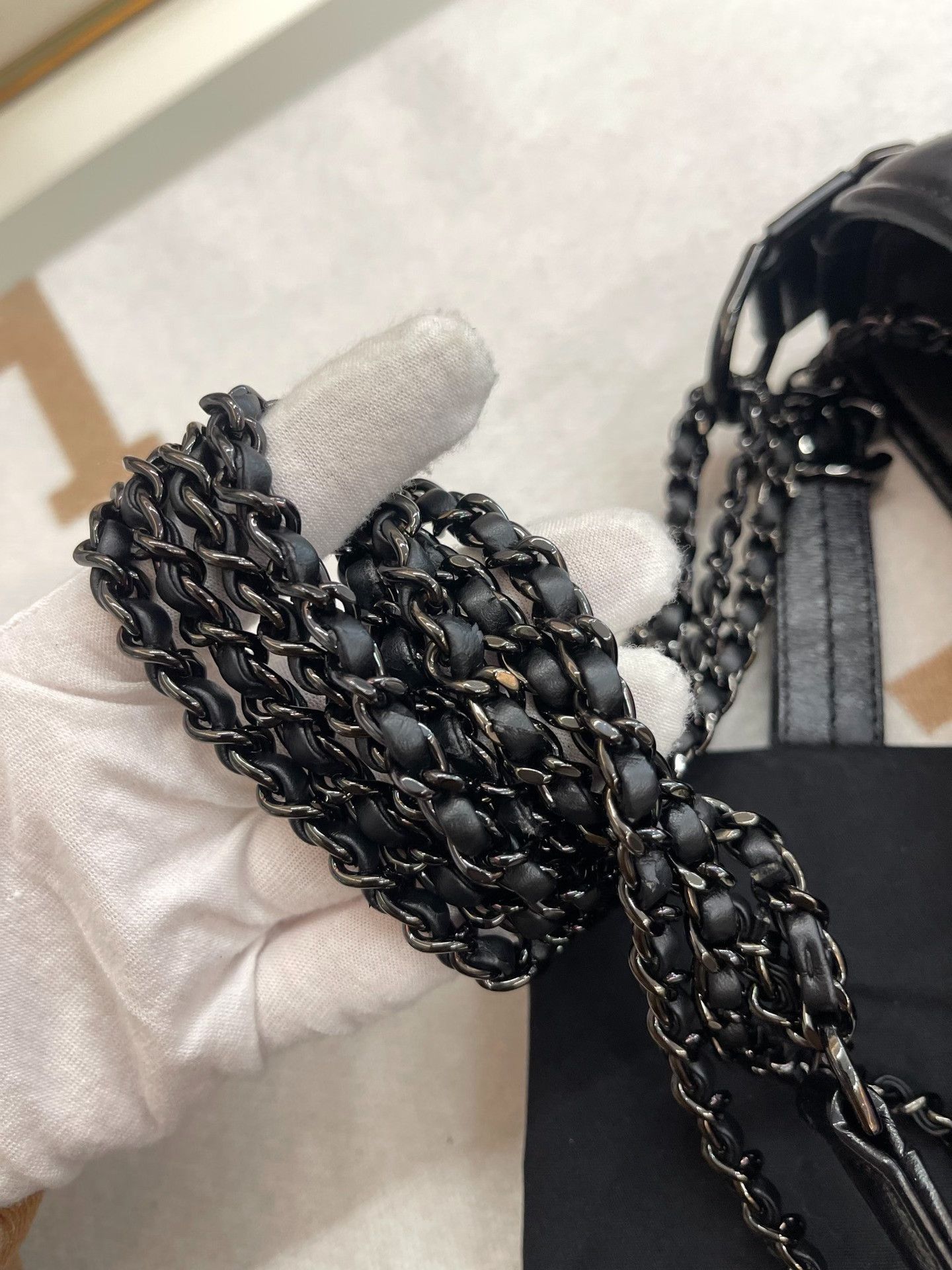 Chanel Pre-loved Bag Very good condition Size ONE SIZE - 8 Thumbnail