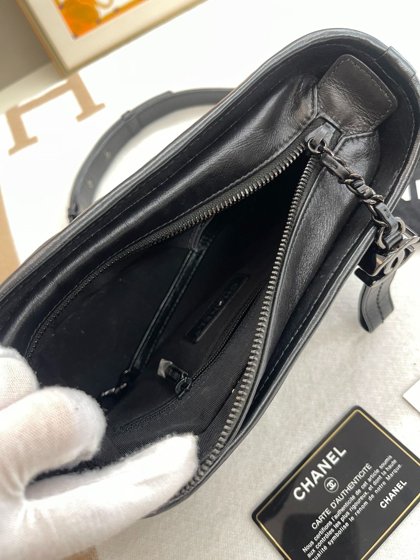 Chanel Pre-loved Bag Very good condition Size ONE SIZE - 7 Thumbnail