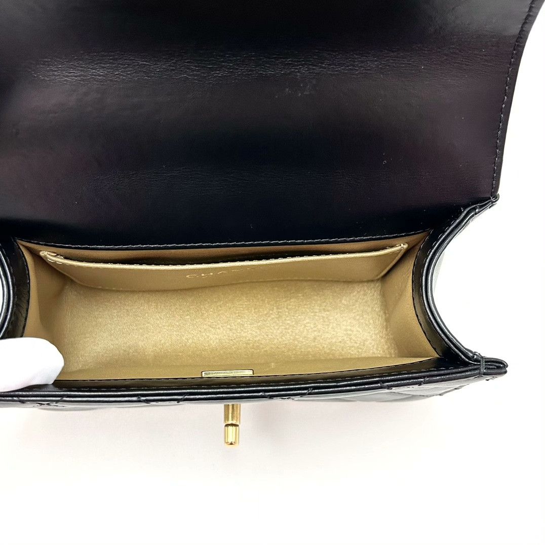 Chanel Pre-loved Bag Very good condition Size ONE SIZE - 6 Thumbnail