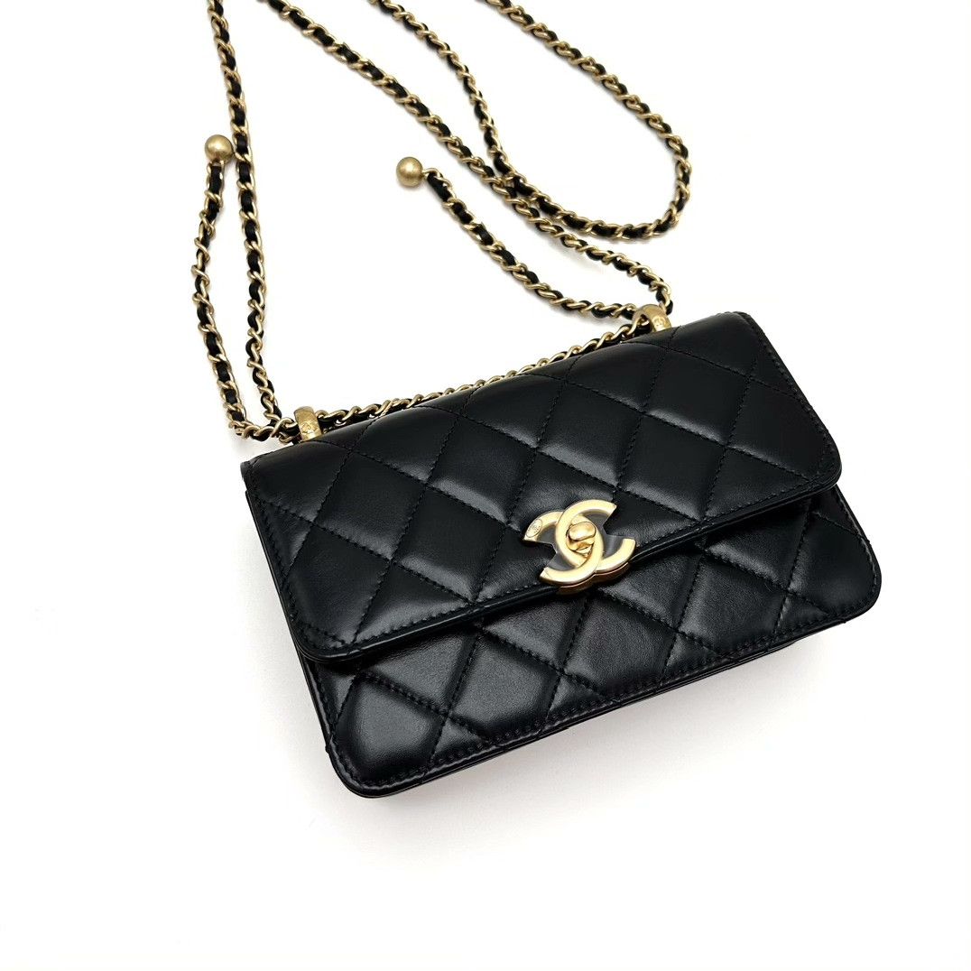 Chanel Pre-loved Bag Very good condition Size ONE SIZE - 4 Thumbnail