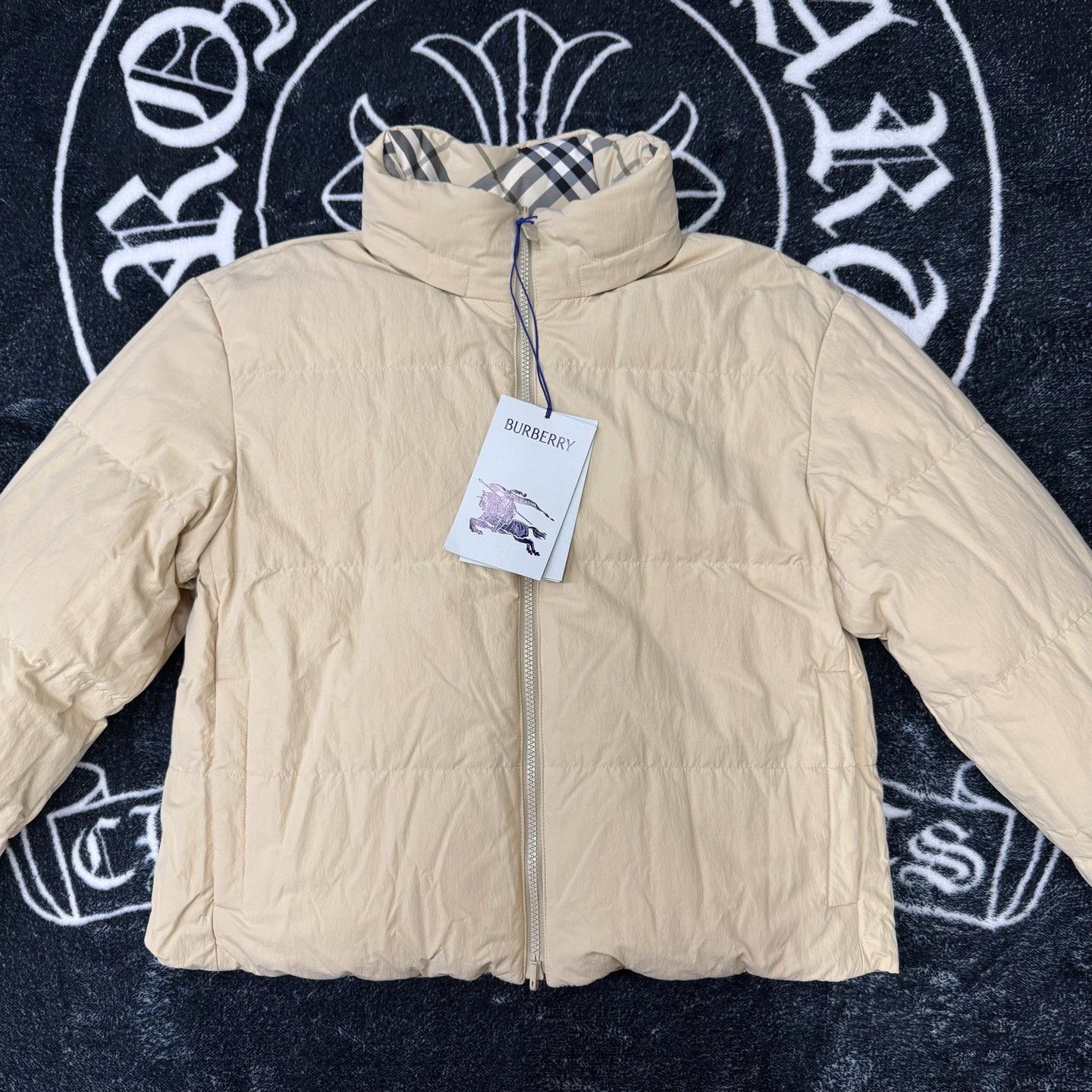 Burberry Burberry Down Plaid Down Jacket M Women Size M / US 6-8 / IT 42-44 - 4 Thumbnail