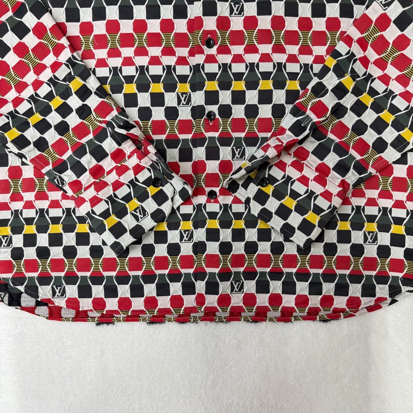 Louis Vuitton Louis Vuitton Plaid Multi Shirt M Men Size US M / EU 48-50 / 2 - 2 Thumbnail
