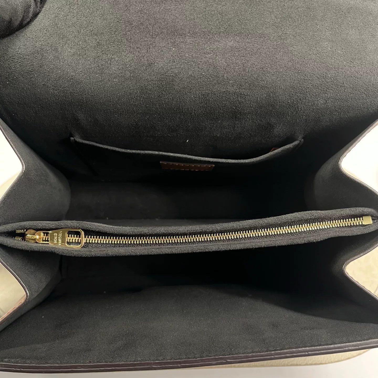 Louis Vuitton Pre-loved Bag Very good condition Size ONE SIZE - 3 Thumbnail