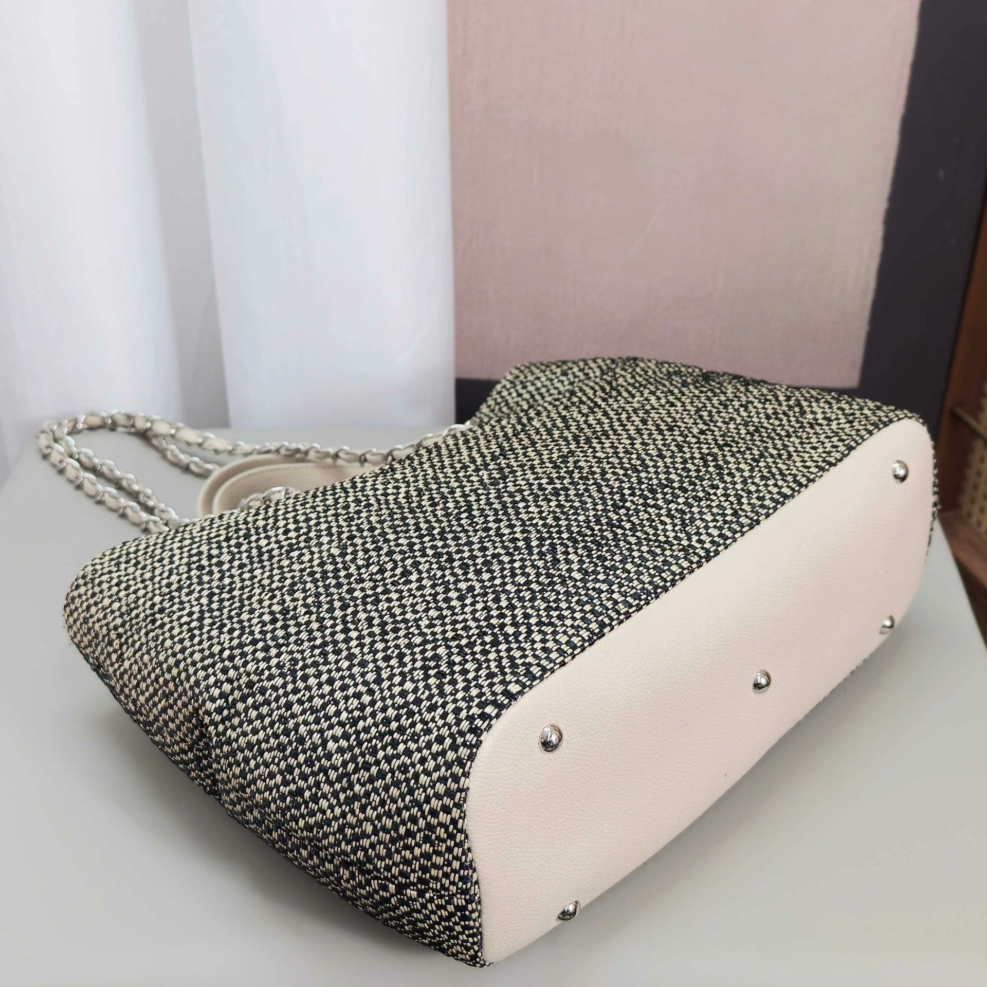 Chanel Pre-loved Bag Very good condition Size ONE SIZE - 3 Thumbnail