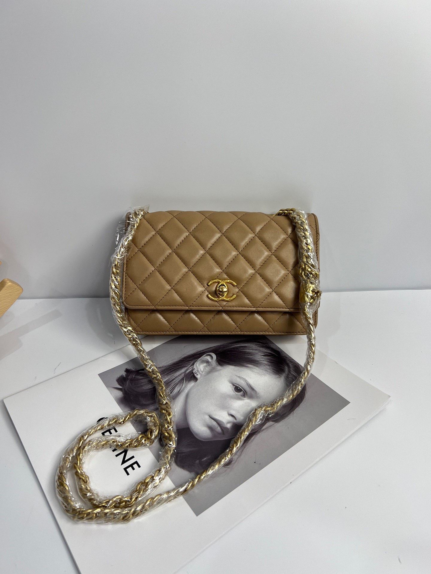 Chanel Pre-loved Bag Very good condition Size ONE SIZE - 2 Thumbnail