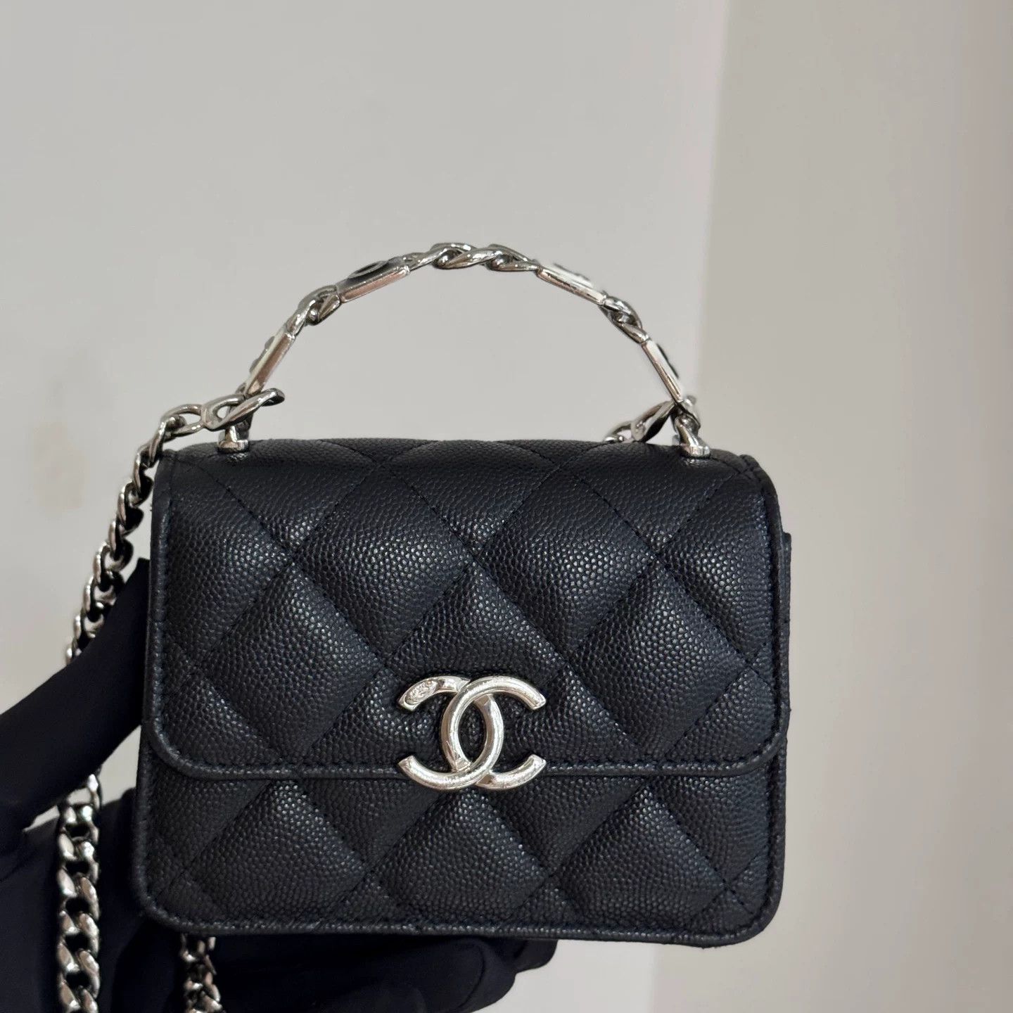 Chanel Pre-loved Bag Very good condition Size ONE SIZE - 3 Thumbnail