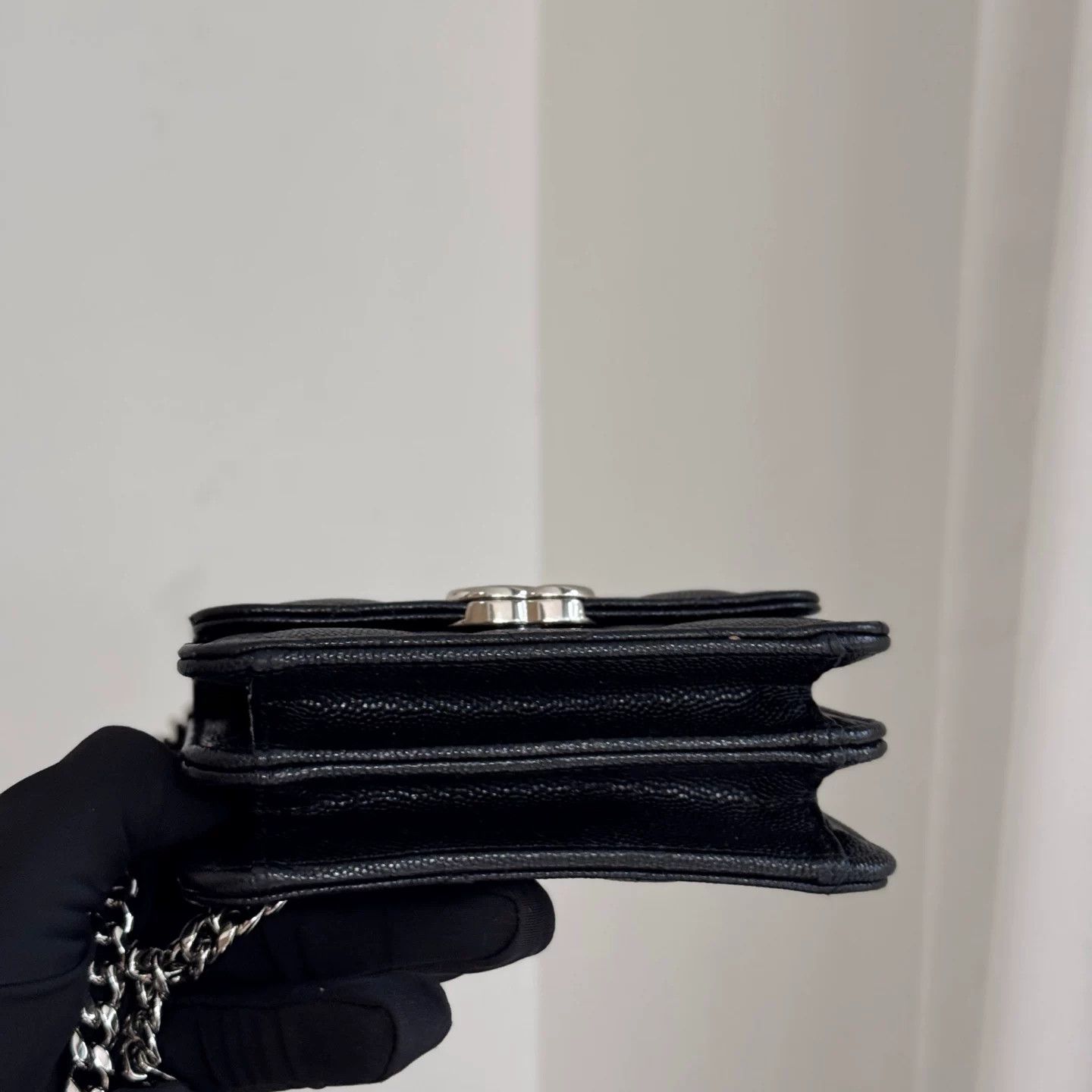 Chanel Pre-loved Bag Very good condition Size ONE SIZE - 4 Thumbnail