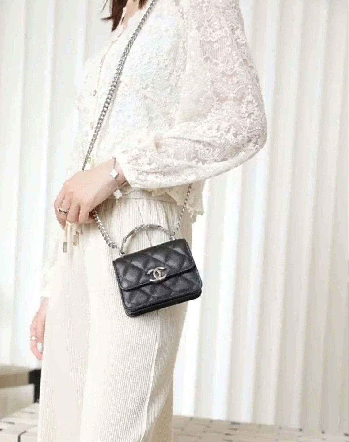 Chanel Pre-loved Bag Very good condition Size ONE SIZE - 9 Thumbnail