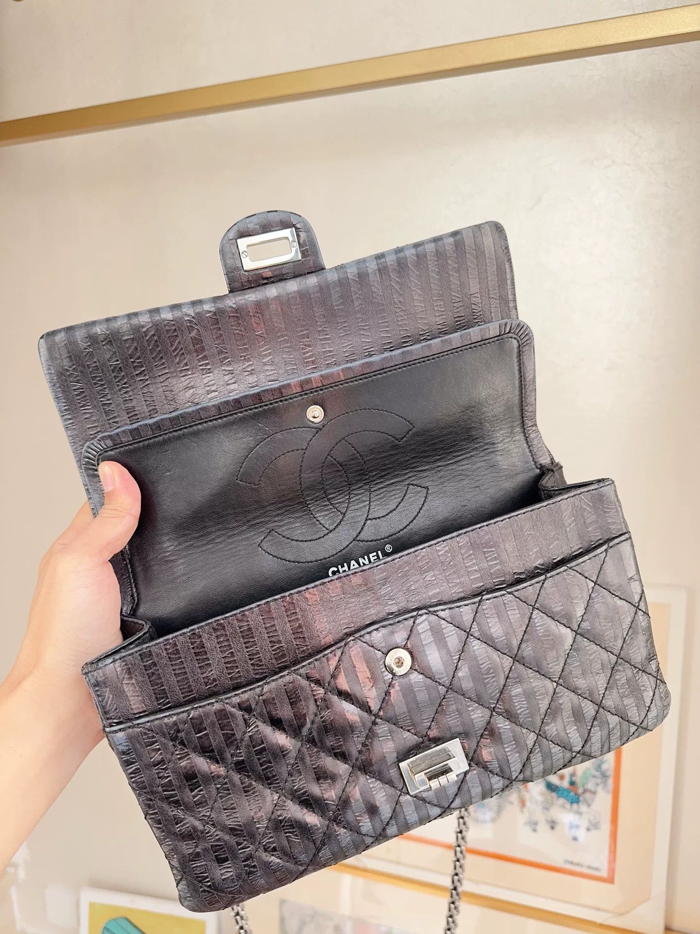 Chanel Pre-loved Bag Very good condition Size ONE SIZE - 8 Thumbnail