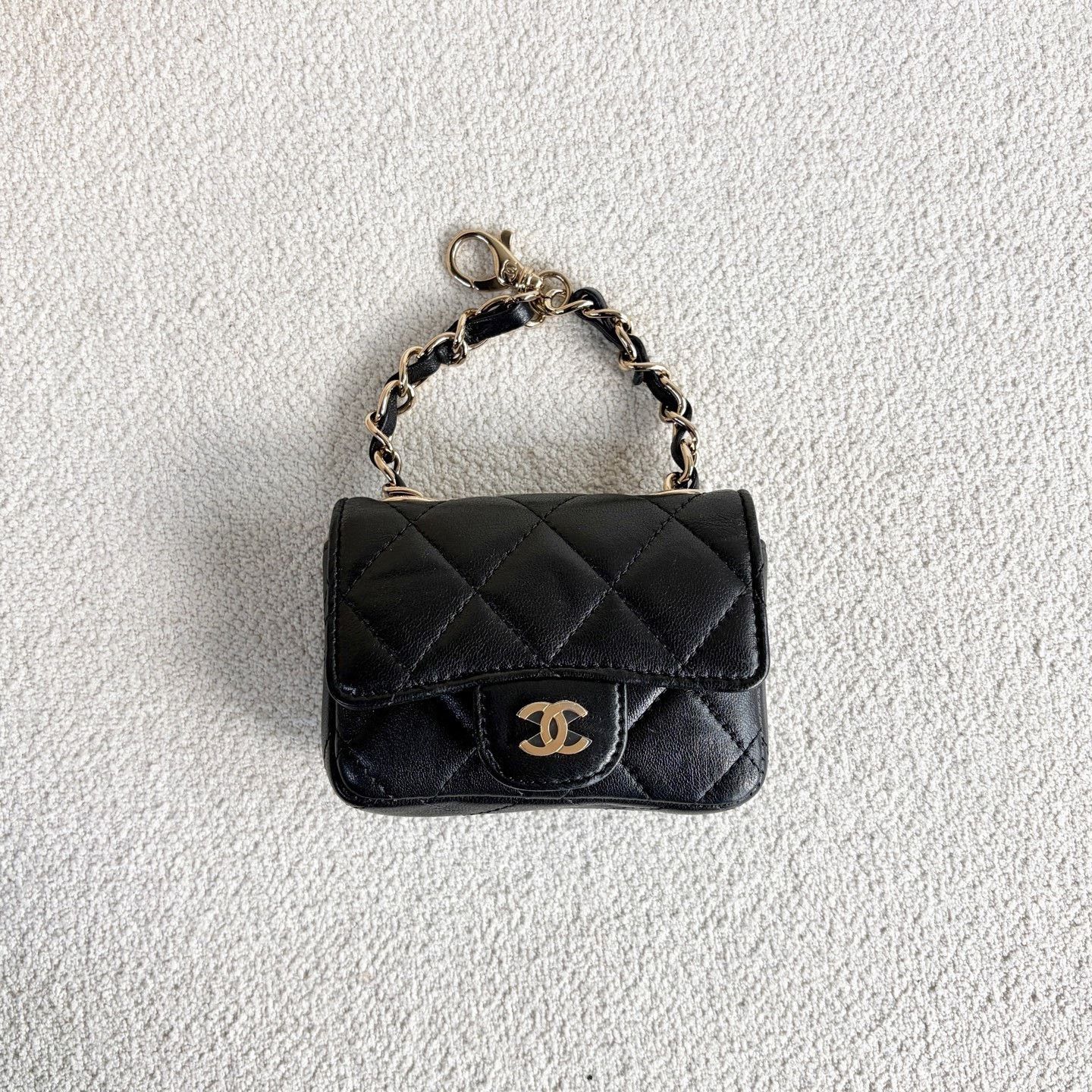 Chanel Pre-loved Bag Very good condition Size ONE SIZE - 2 Thumbnail