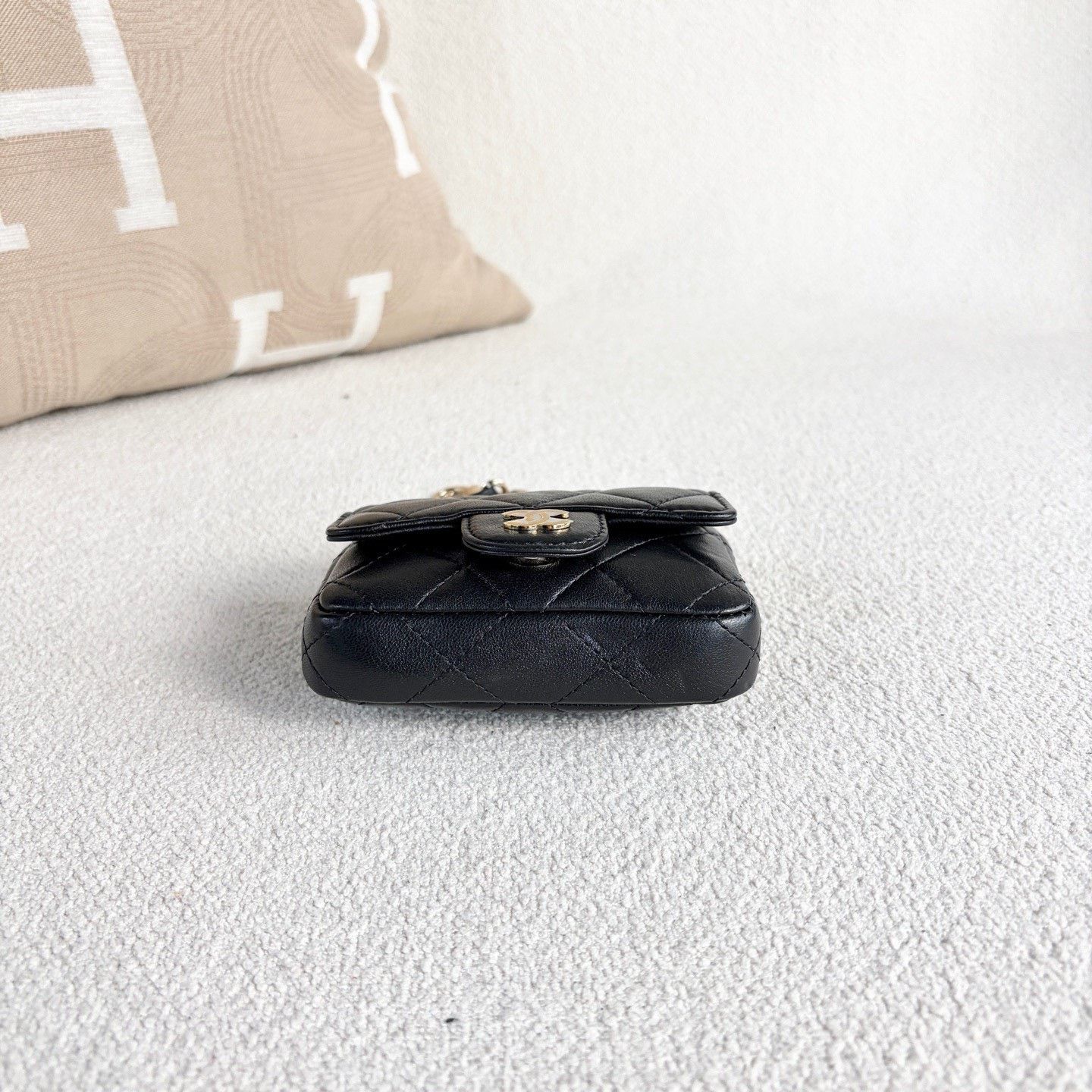 Chanel Pre-loved Bag Very good condition Size ONE SIZE - 5 Thumbnail