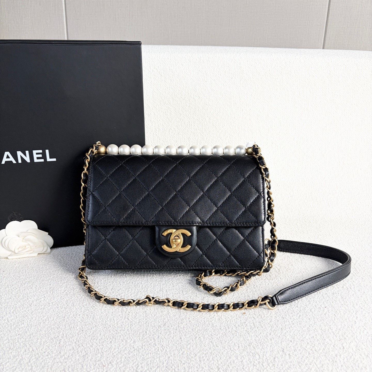 Chanel Pre-loved Bag Very good condition Size ONE SIZE - 2 Thumbnail