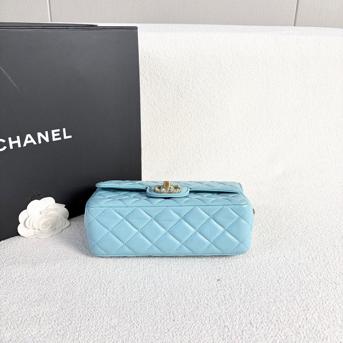 Chanel Pre-loved Bag Very good condition Size ONE SIZE - 5 Thumbnail