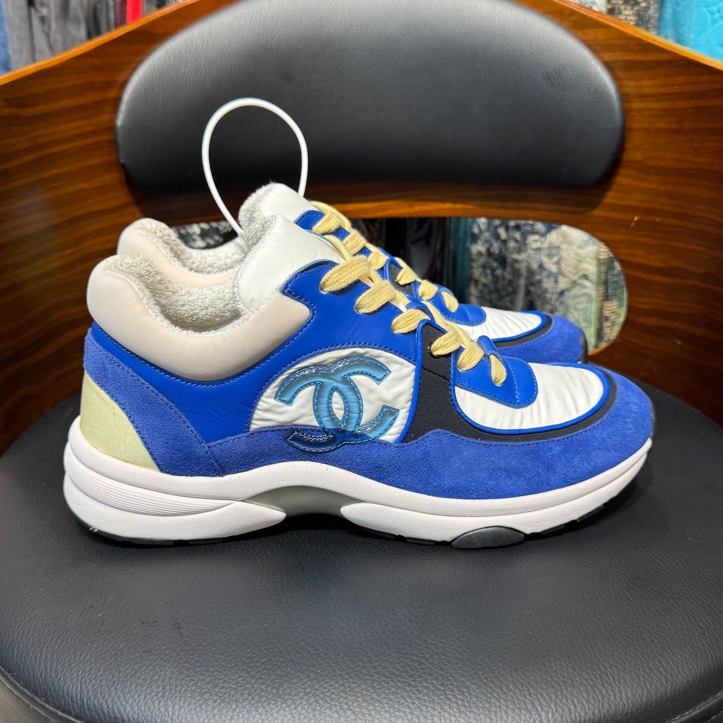 Chanel Chanel Blue Lowtop Sneakers 37 Women Size US 6.5 / IT 36.5 - 4 Thumbnail