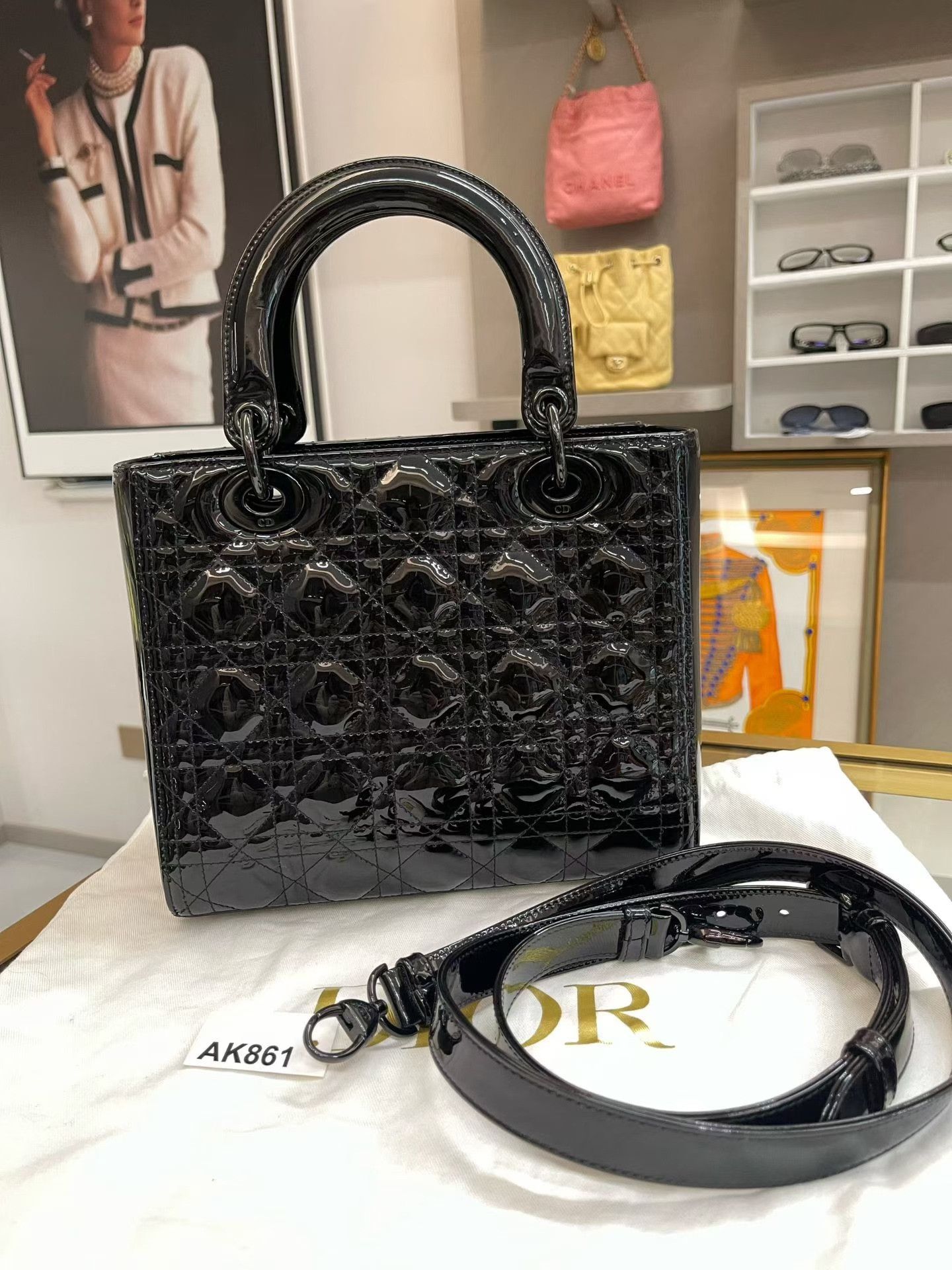 Dior Pre-loved Bag Very good condition Size ONE SIZE - 3 Thumbnail