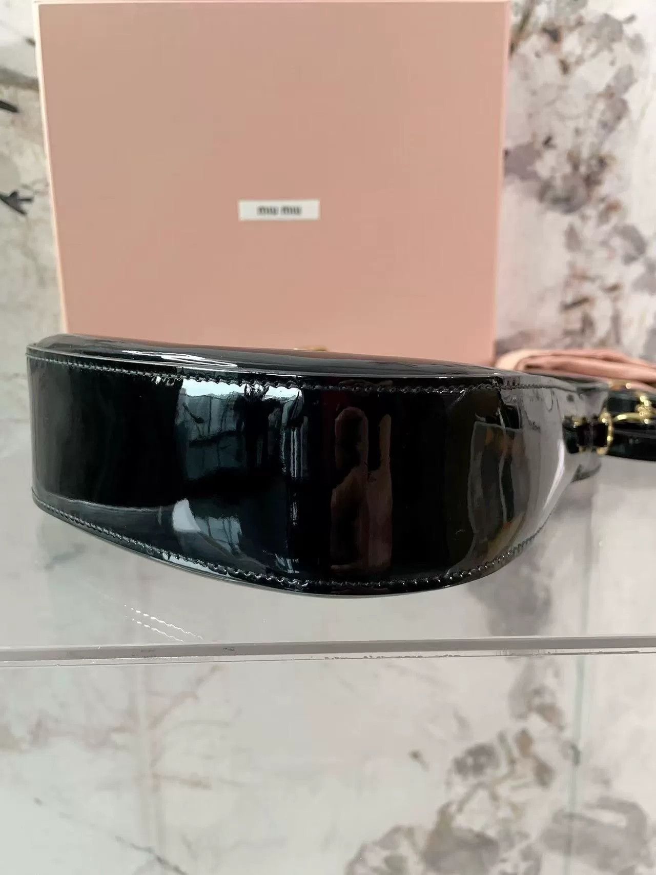 Miu Miu Pre-loved Bag Very good condition Size ONE SIZE - 8 Thumbnail