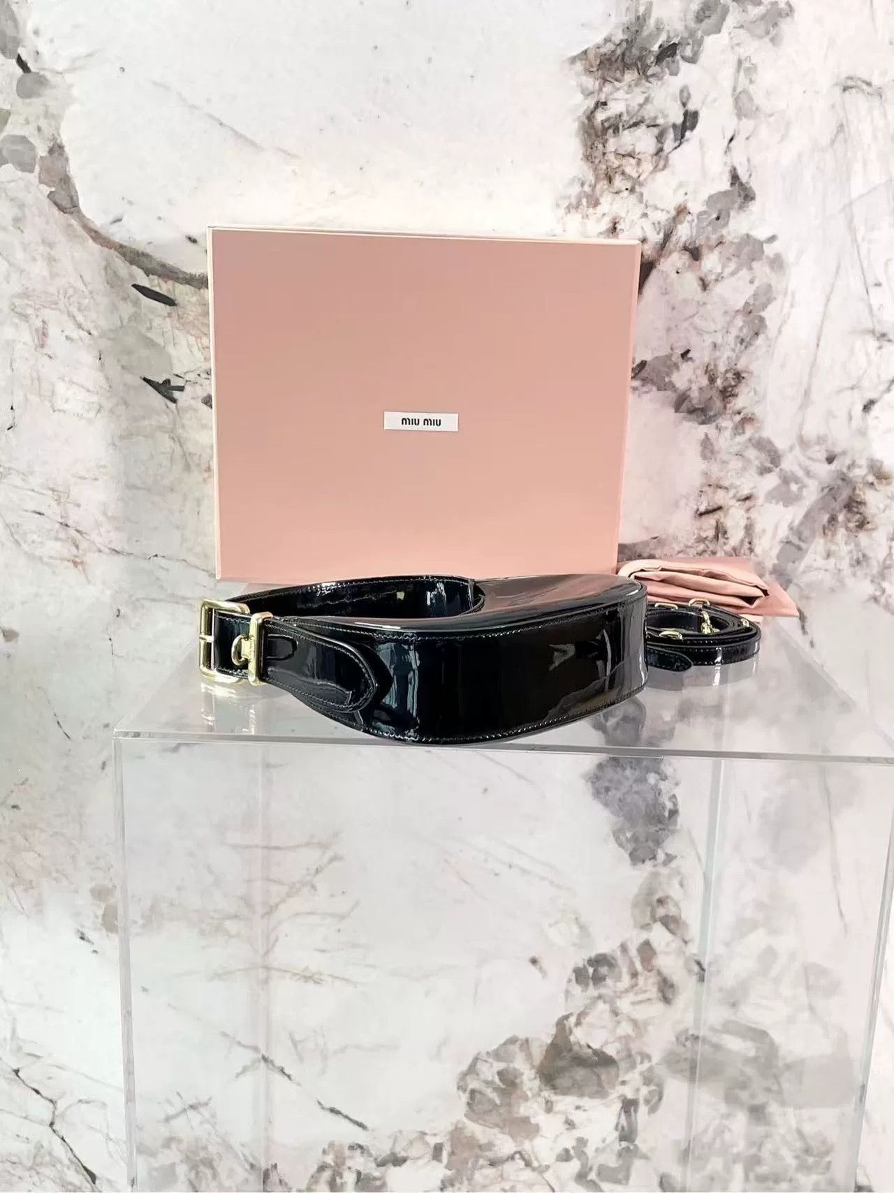 Miu Miu Pre-loved Bag Very good condition Size ONE SIZE - 5 Thumbnail