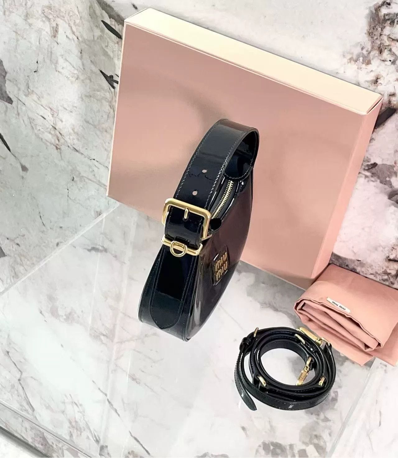 Miu Miu Pre-loved Bag Very good condition Size ONE SIZE - 9 Thumbnail