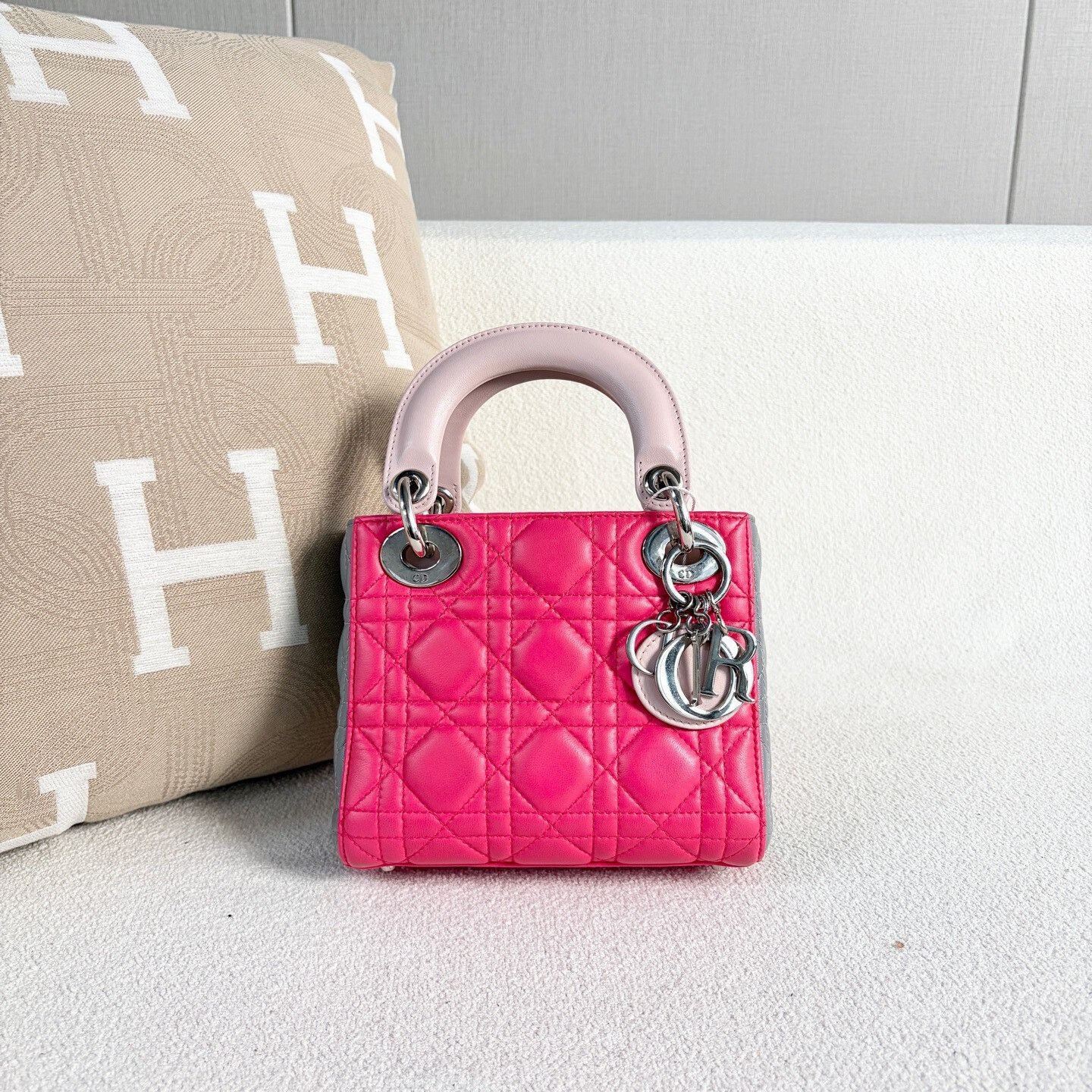 Dior Pre-loved Bag Very good condition Size ONE SIZE - 2 Thumbnail