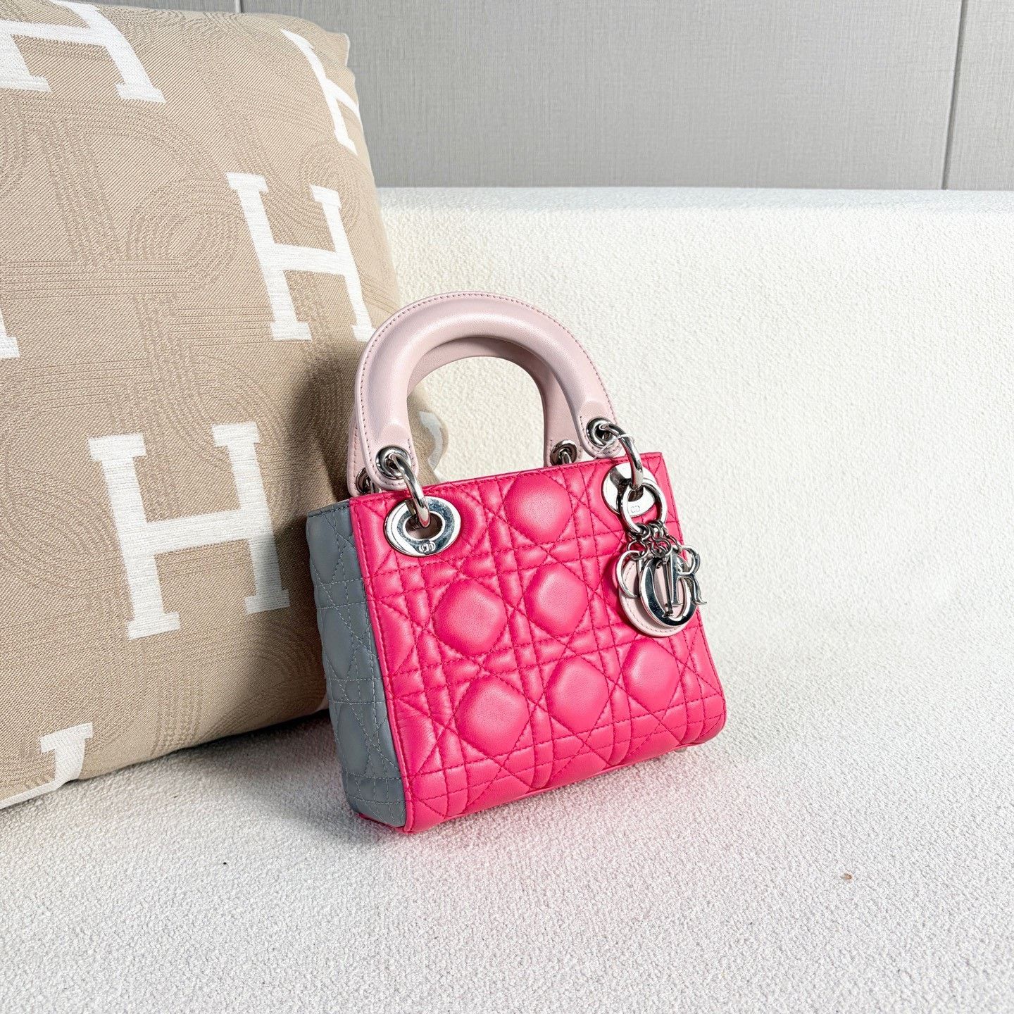 Dior Pre-loved Bag Very good condition Size ONE SIZE - 6 Thumbnail