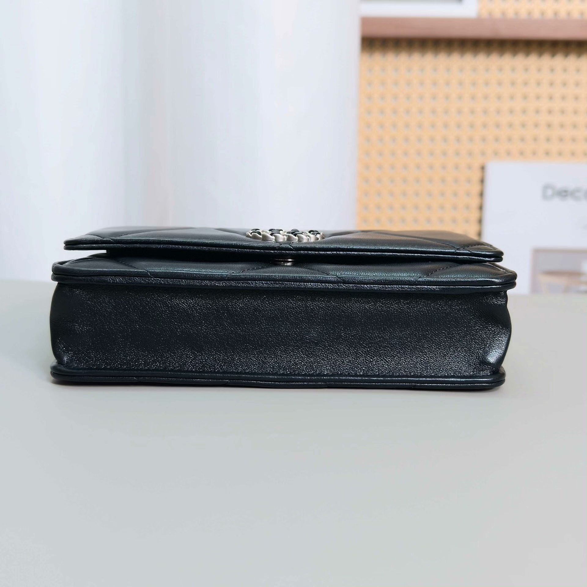 Chanel Pre-loved Bag Very good condition Size ONE SIZE - 5 Thumbnail