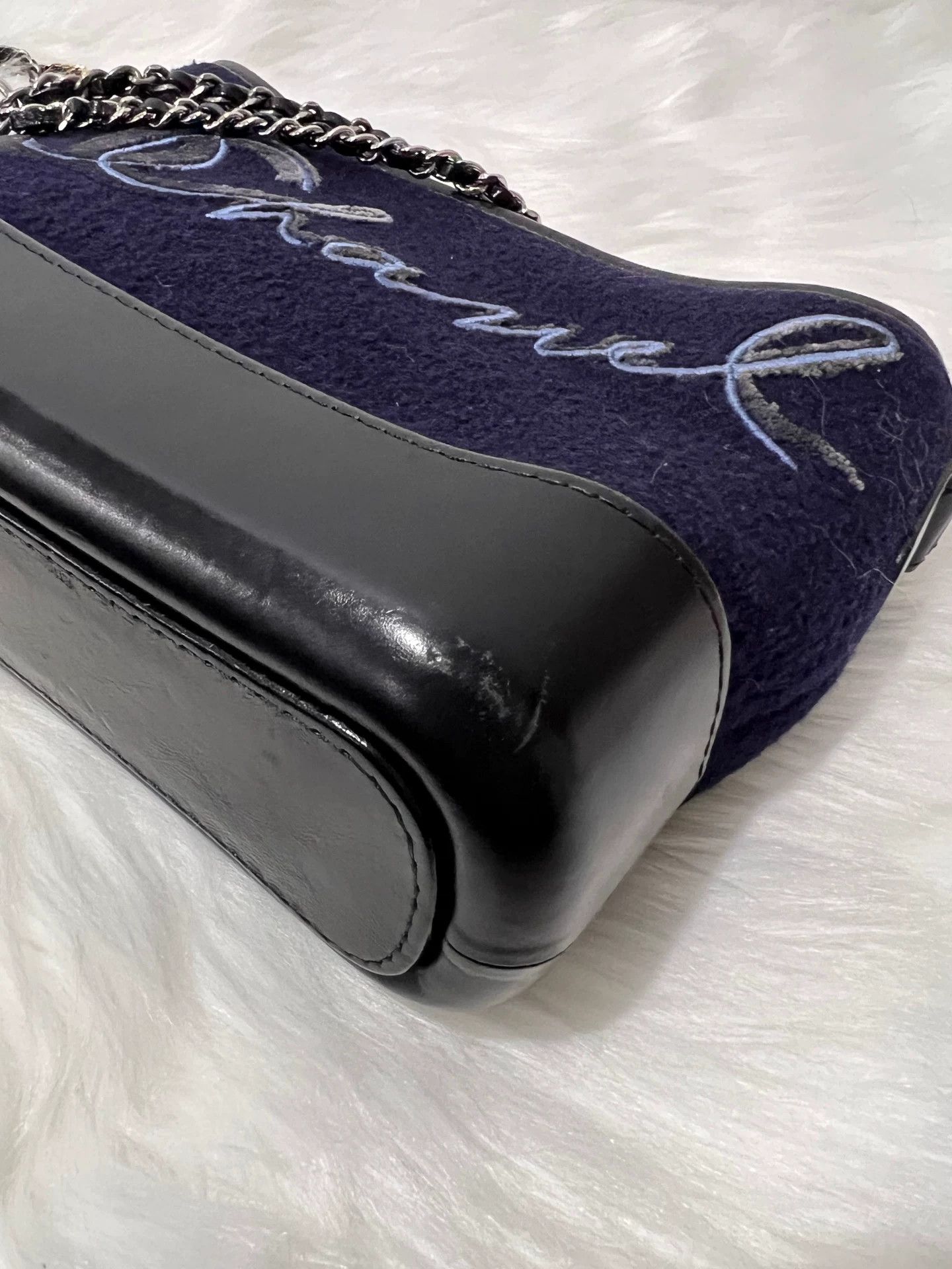 Chanel Pre-loved Bag Very good condition Size ONE SIZE - 9 Thumbnail