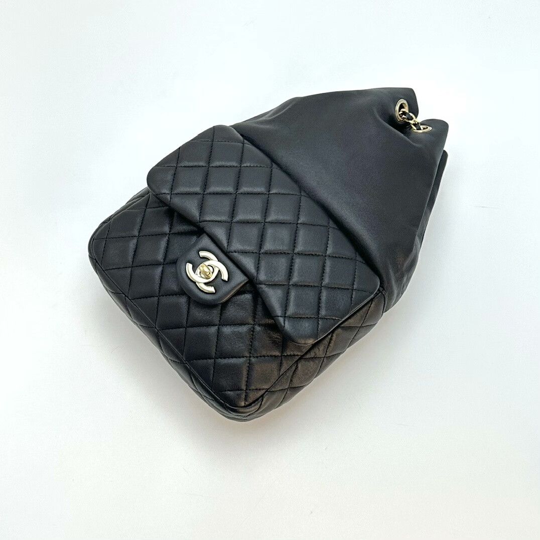 Chanel Pre-loved Bag Very good condition Size ONE SIZE - 5 Thumbnail