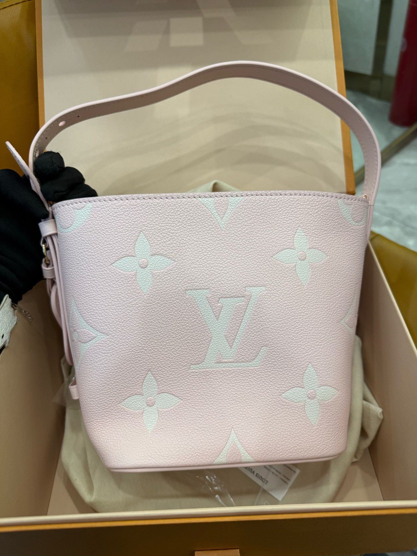 Louis Vuitton Pre-loved Bag Very good condition Size ONE SIZE - 3 Thumbnail
