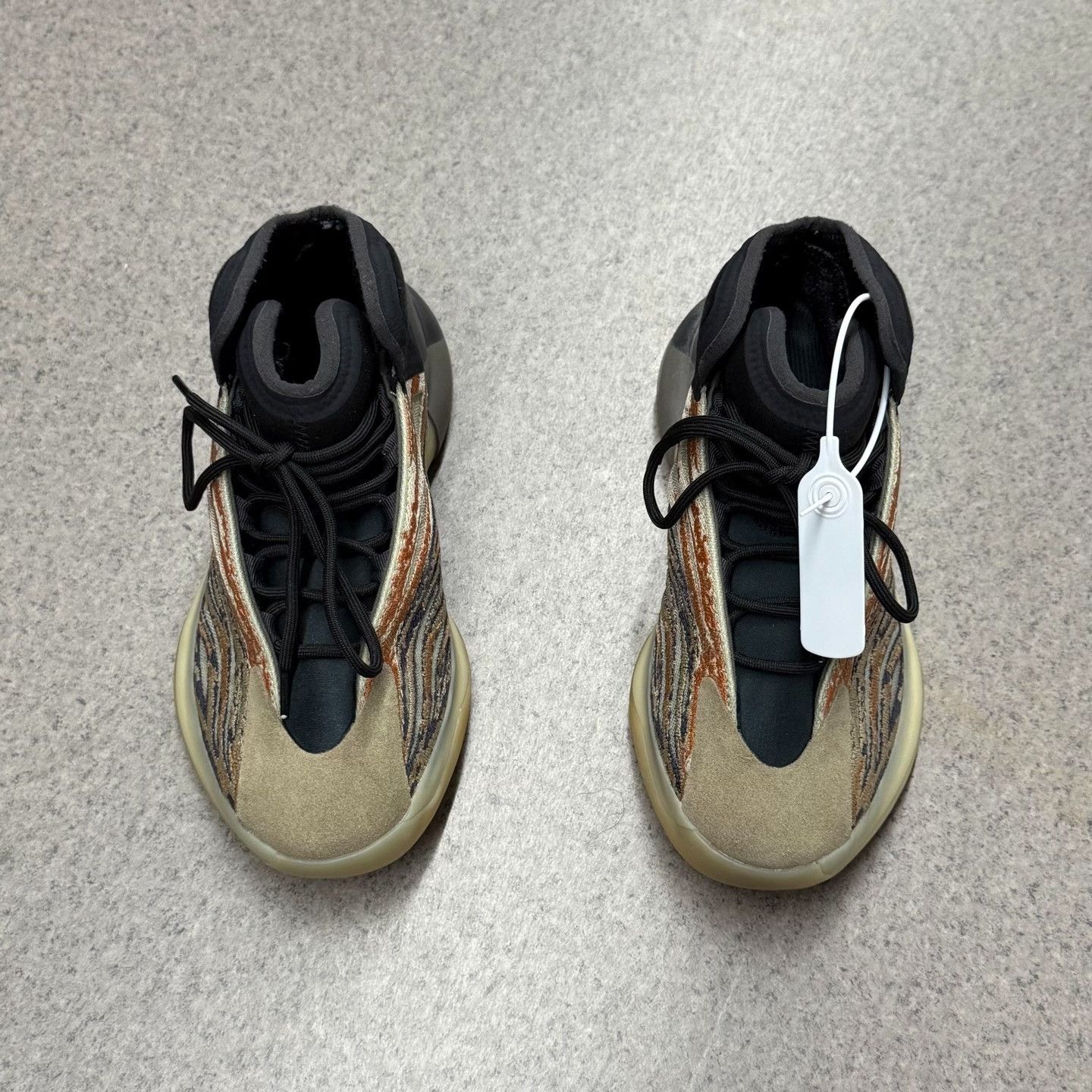 Yeezy Yeezy Orange Lowtop Sneakers 42 Men Size US 9 / EU 42 - 5 Thumbnail