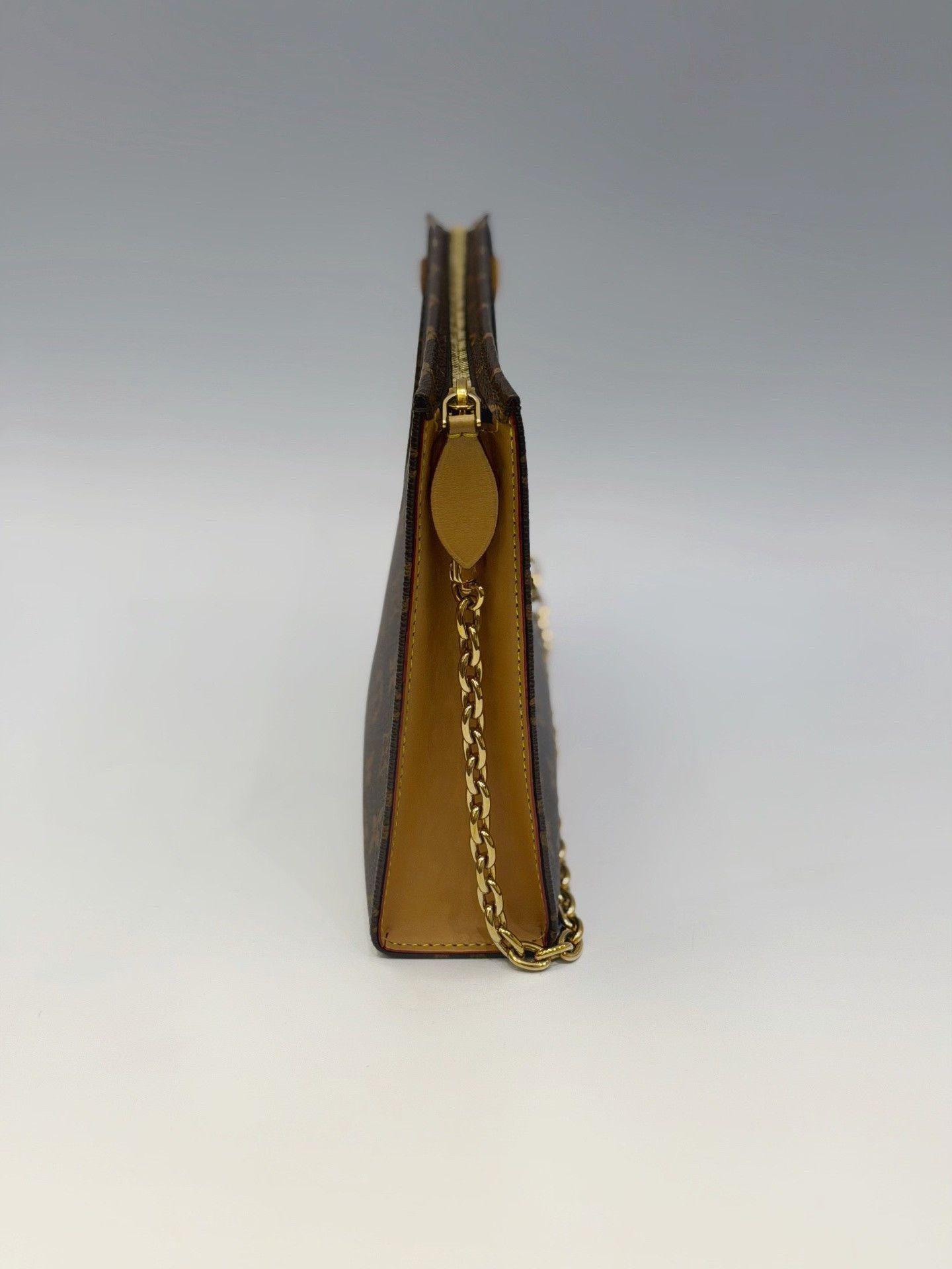 Louis Vuitton Pre-loved Bag Very good condition Size ONE SIZE - 5 Thumbnail