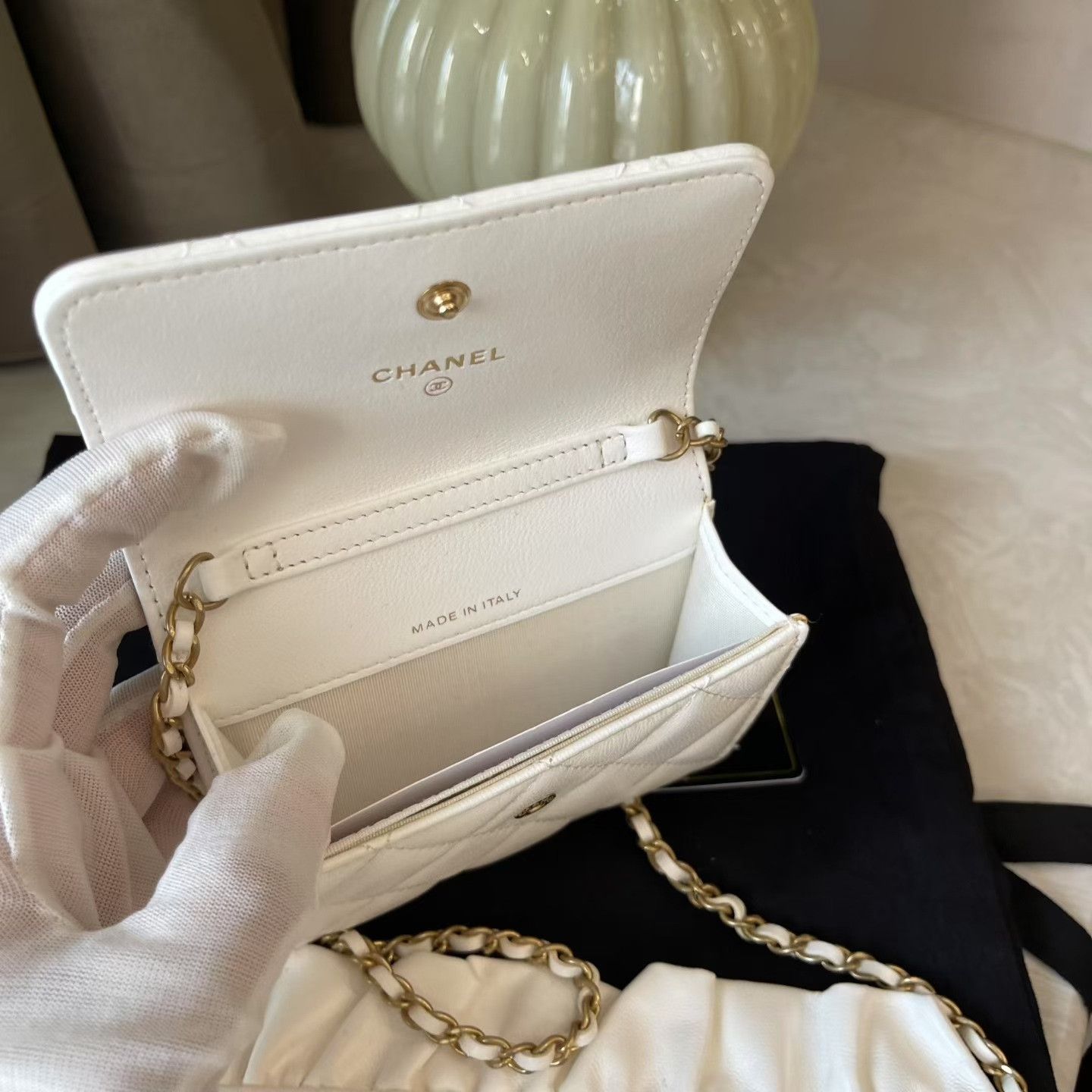 Chanel Pre-loved Bag Very good condition Size ONE SIZE - 8 Thumbnail