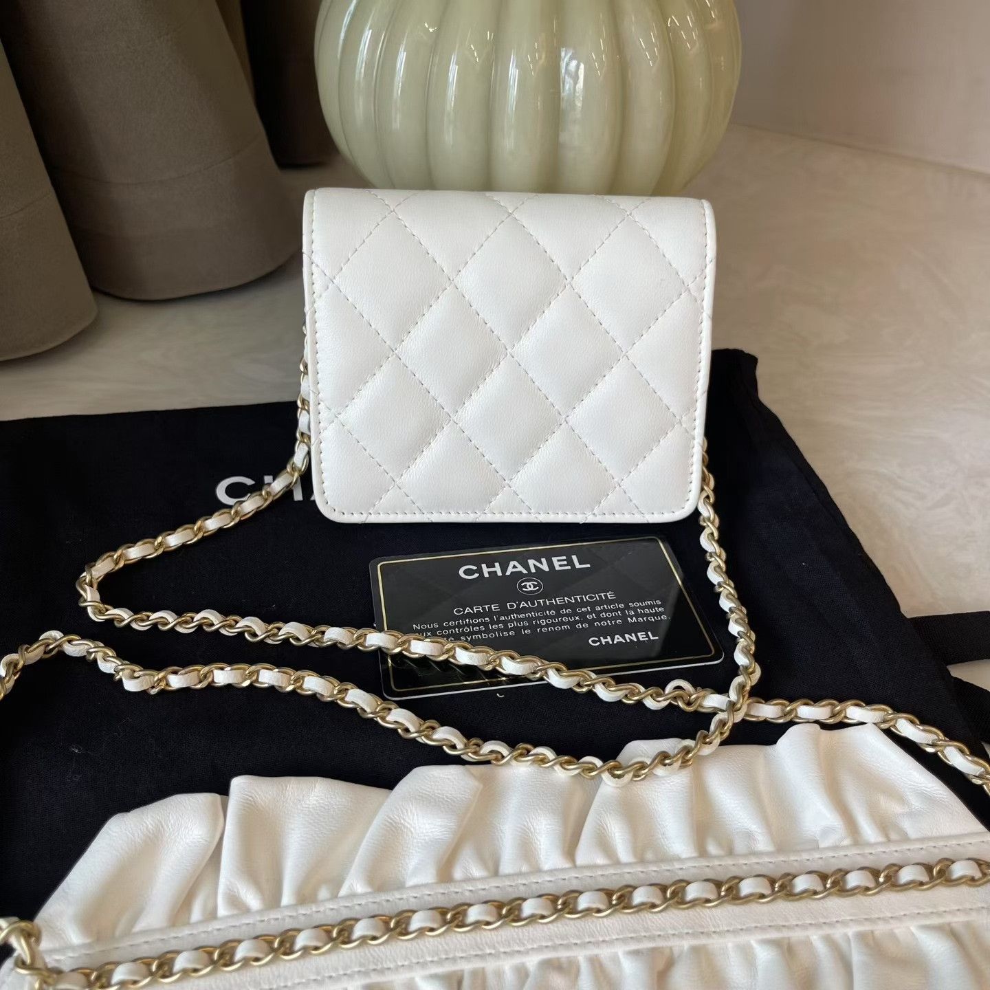 Chanel Pre-loved Bag Very good condition Size ONE SIZE - 5 Thumbnail